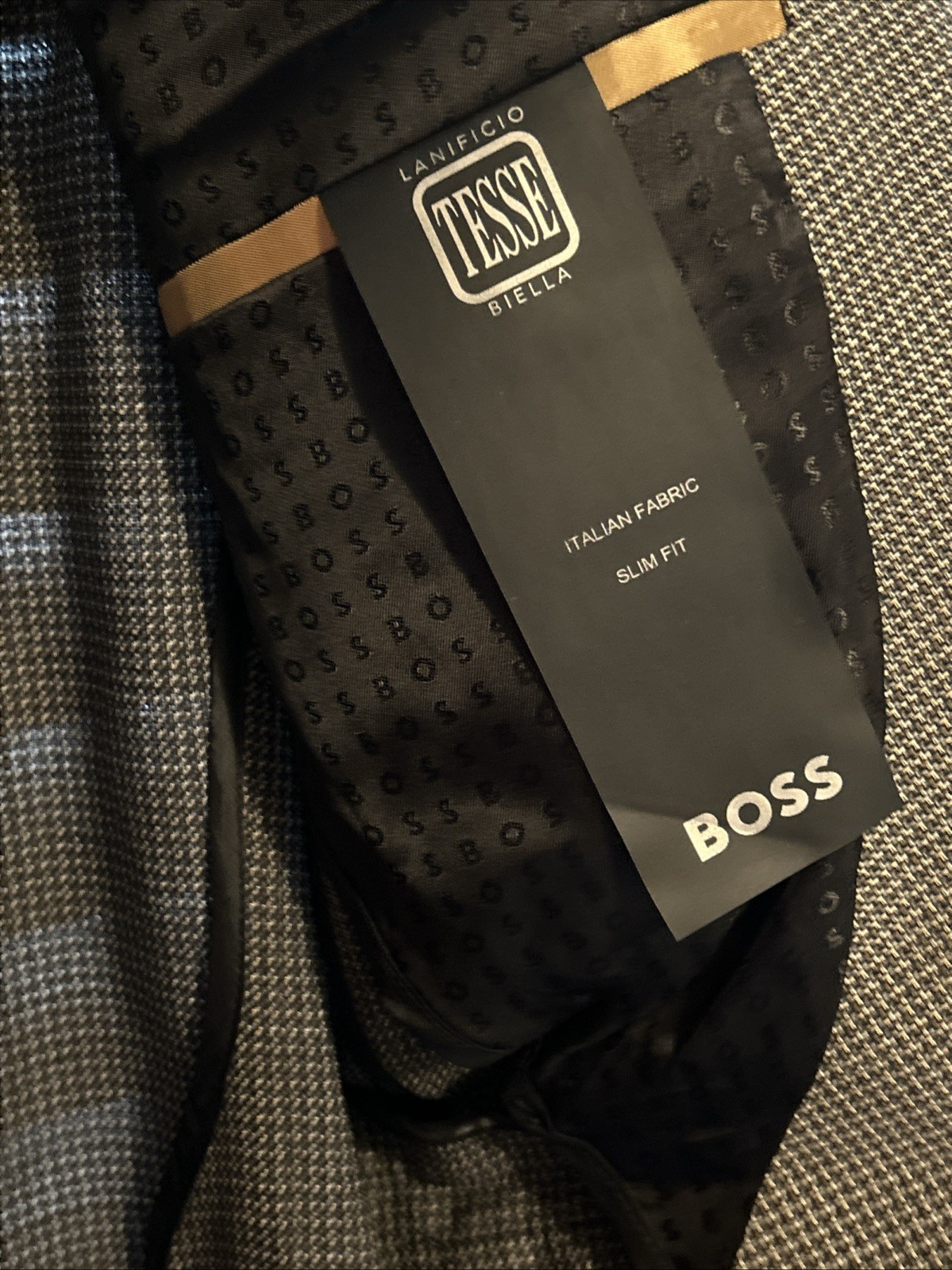 hugo boss suit 40r slim Fit nwt Lanificio Tesse Biella