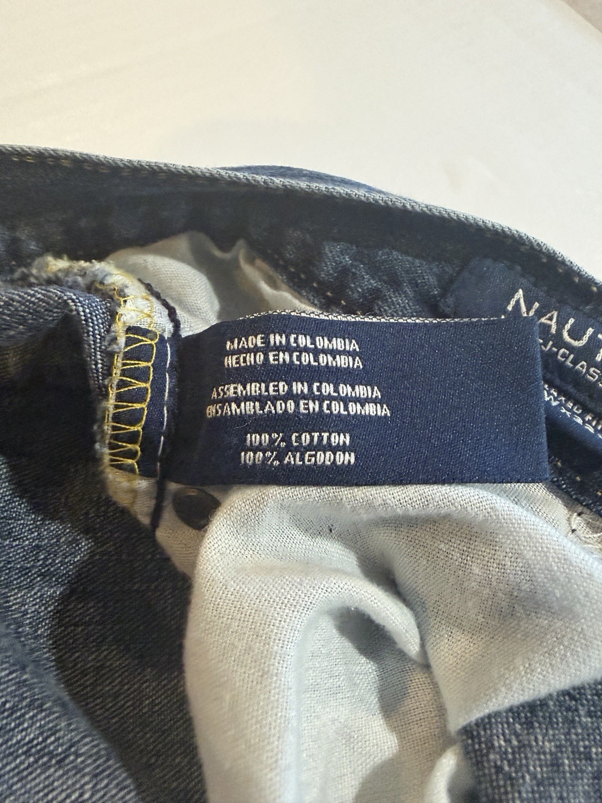 Nautica J-Class Men’s Relaxed Fit Straight Blue Medium Wash Denim Jeans 34×32