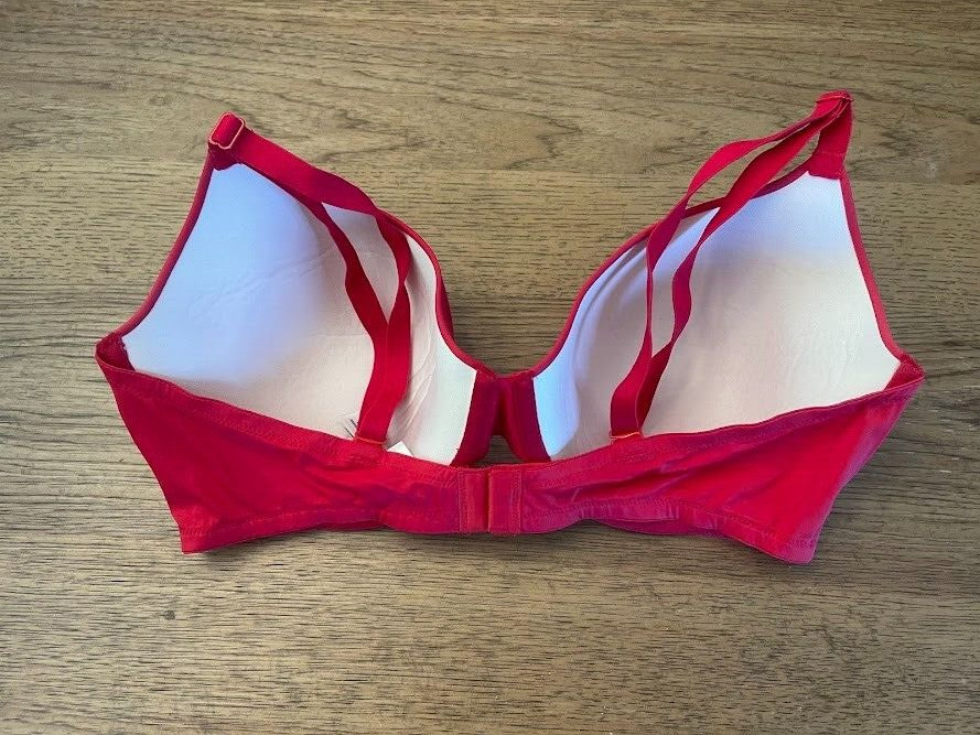 PINK Victoria’s Secret Red Script 32C Wear Everywhere T-Shirt Light Line Bra
