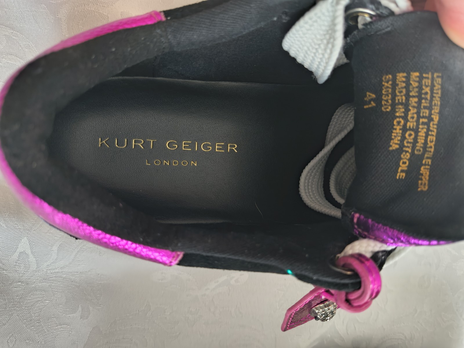 Kurt Geiger London SOUTHBANK TAG SNEAKER Women’s Black Rainbow Women 10