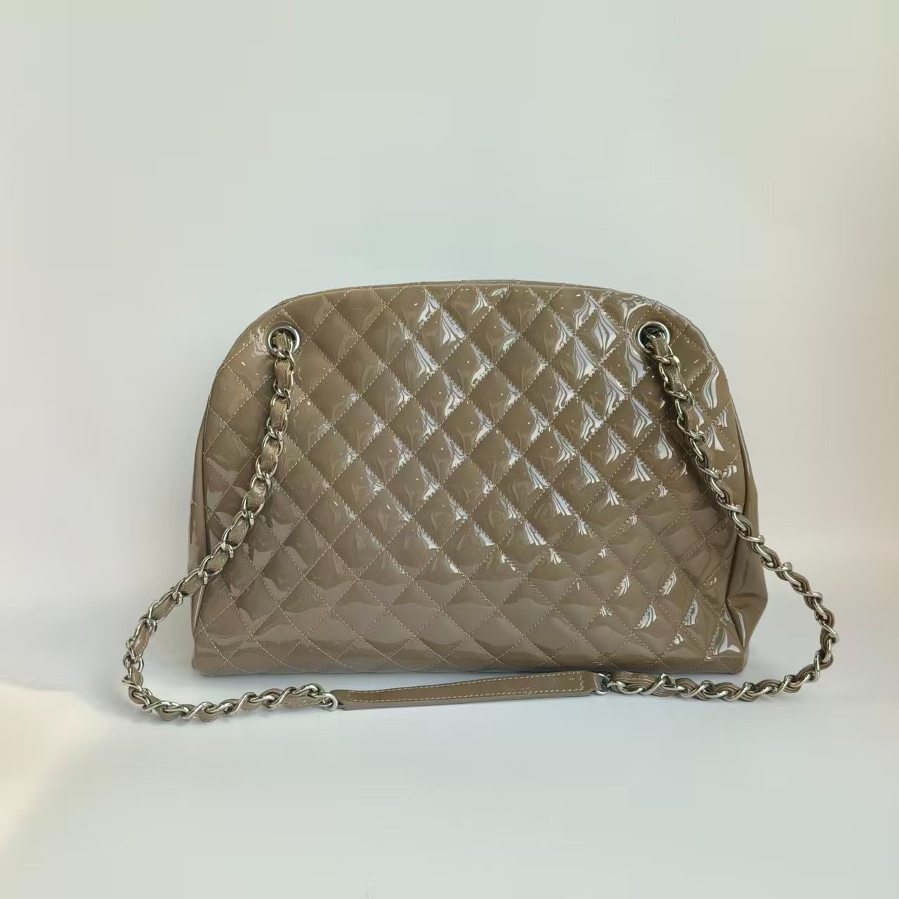 Chanel Jumbo Classic Quilted Patent Leather Shopping Tote Bag