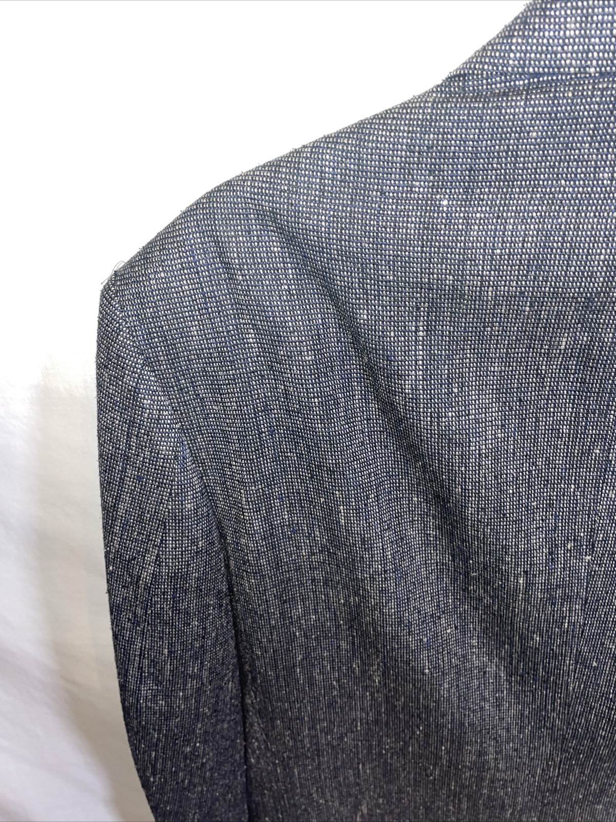 Deansgate Suit Jacket Mens Size 38R Gray 100% Silk Two Button Formal Business