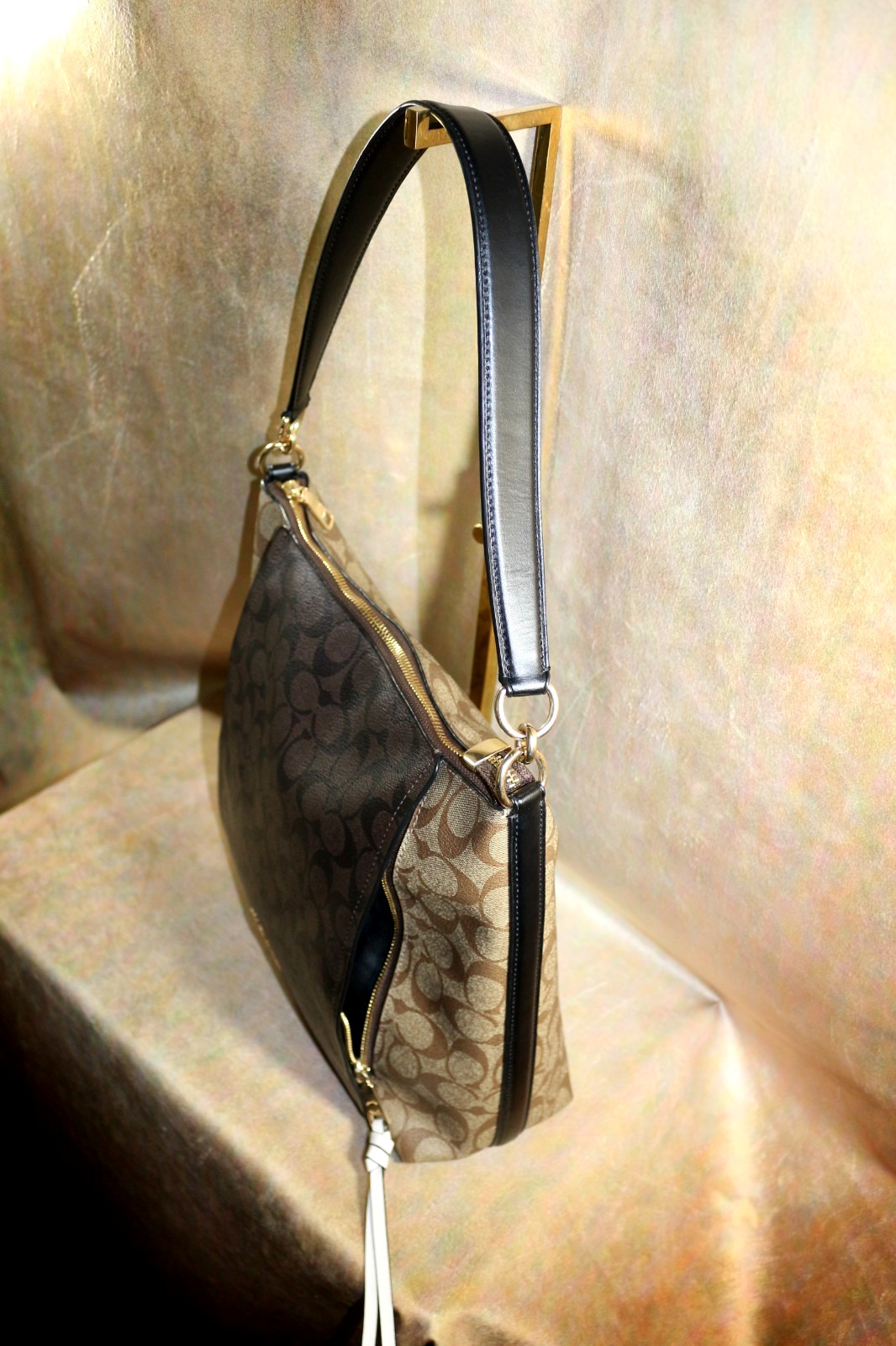 COACH SLIMLINE SIGNATURE C, LT & DK BROWN, BLACK ACCENTS, TWO SIDE ZIPPERS