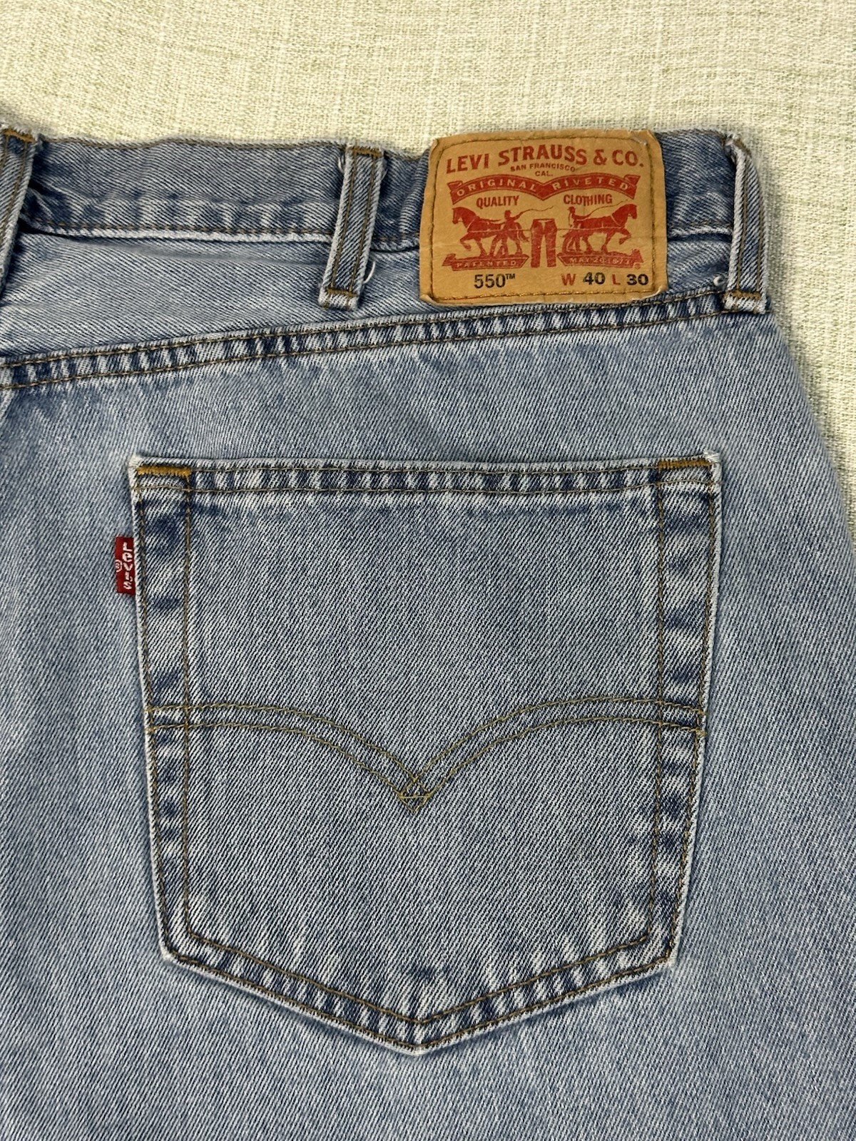 Levi’s 550 Relaxed Fit Medium Blue 100% Cotton Denim Jeans Men’s 40X30
