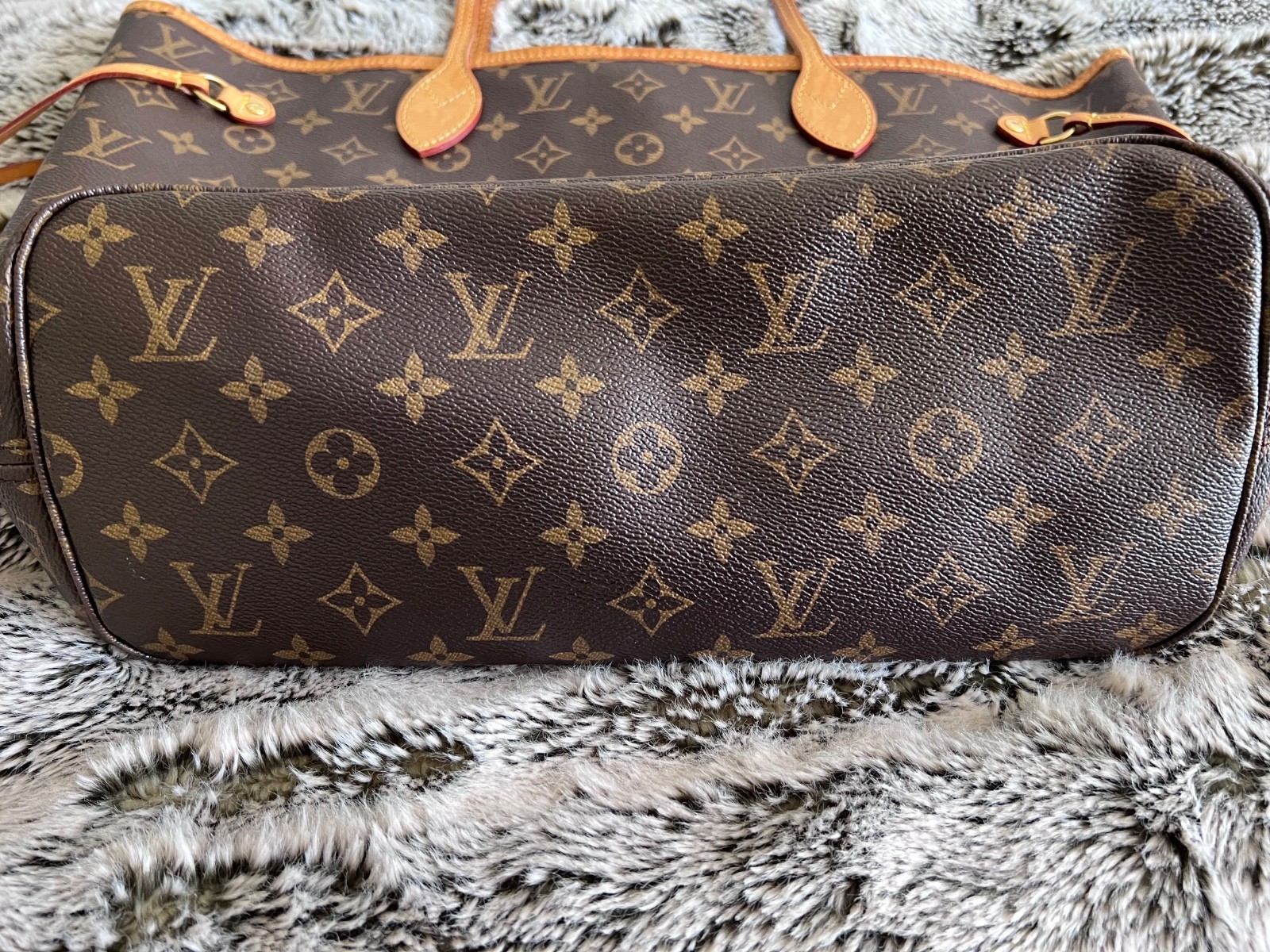 Louis Vuitton Neverfull Tote (M41177) MM Brown/Cerise Red Canvas Monogram