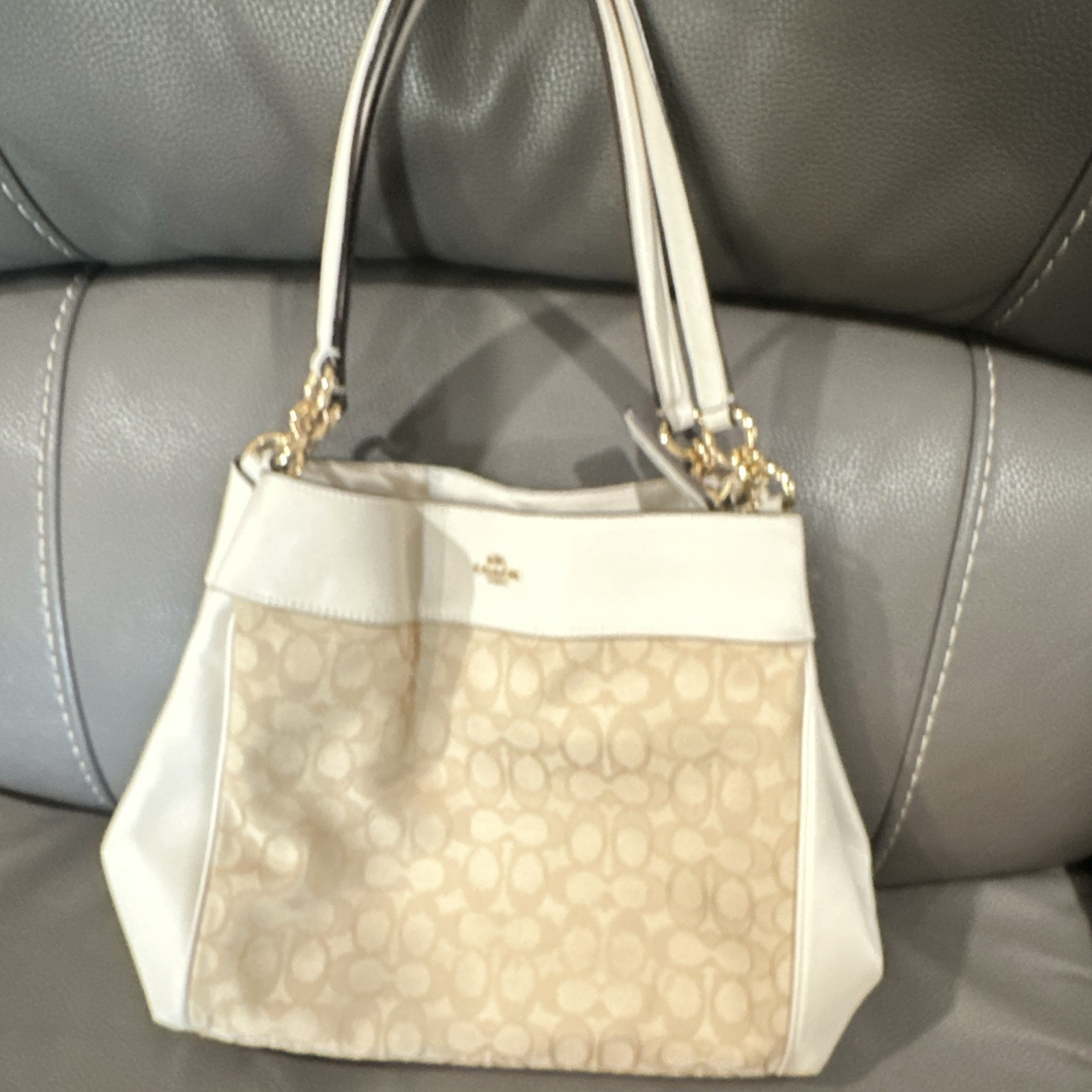 Coach Signature Logo Ivory/Beige Shoulder Bag Gold Hardware Zip w/ Bag Charm