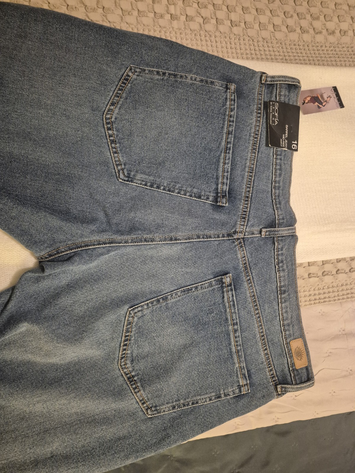 sophia vergara jeans