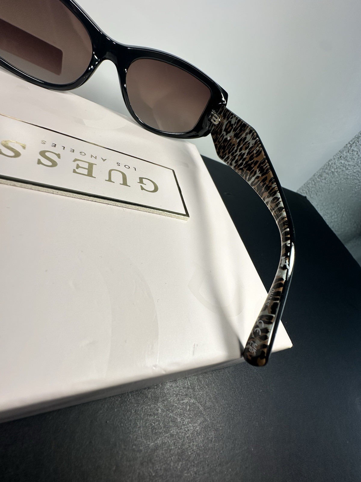 GUESS Sunglasses NWT Black Rectangle Animal Print Arms Rhinestone Logo Designer