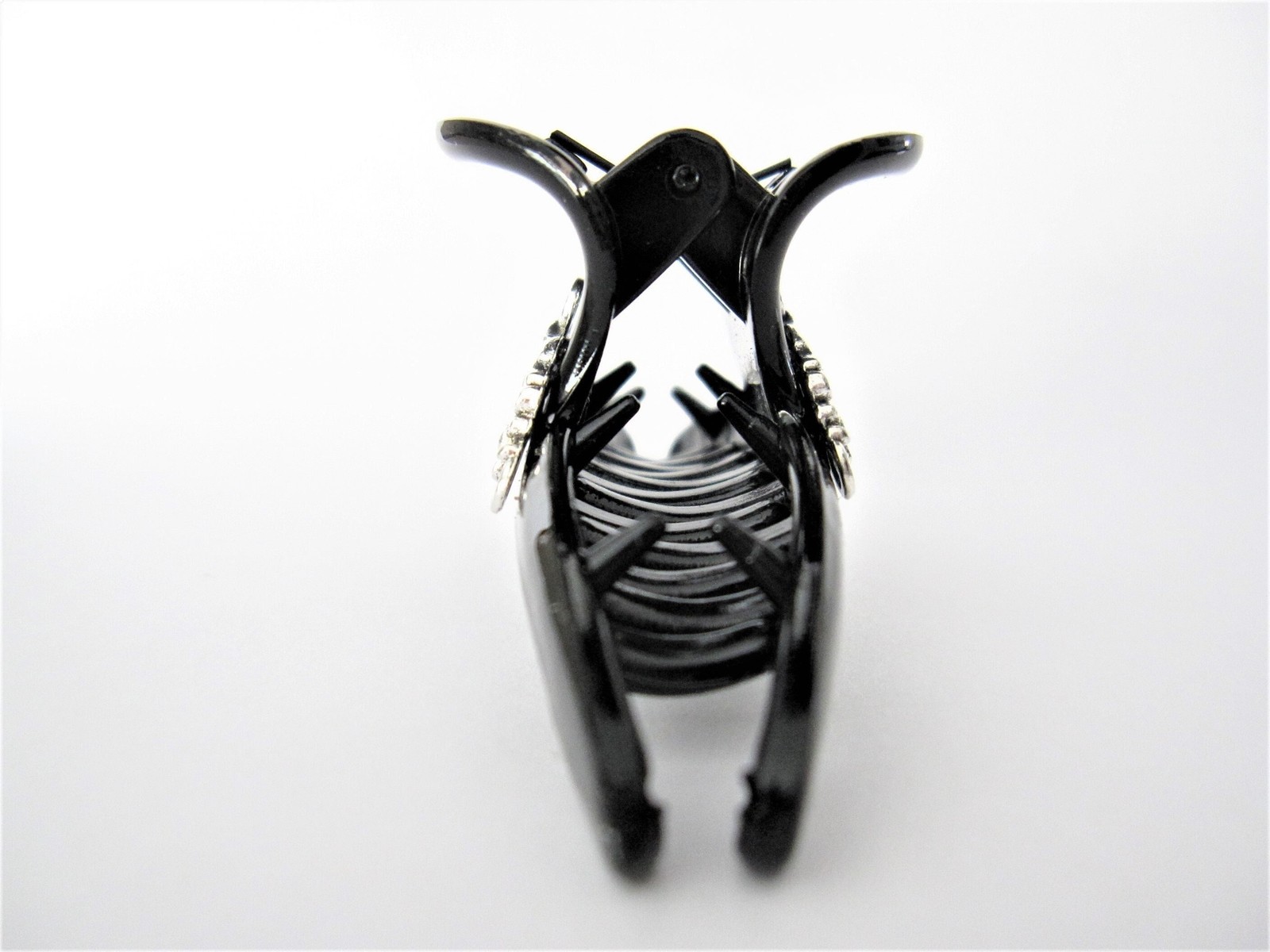 Black and silver metal design hair claw clip for fine, thin hair