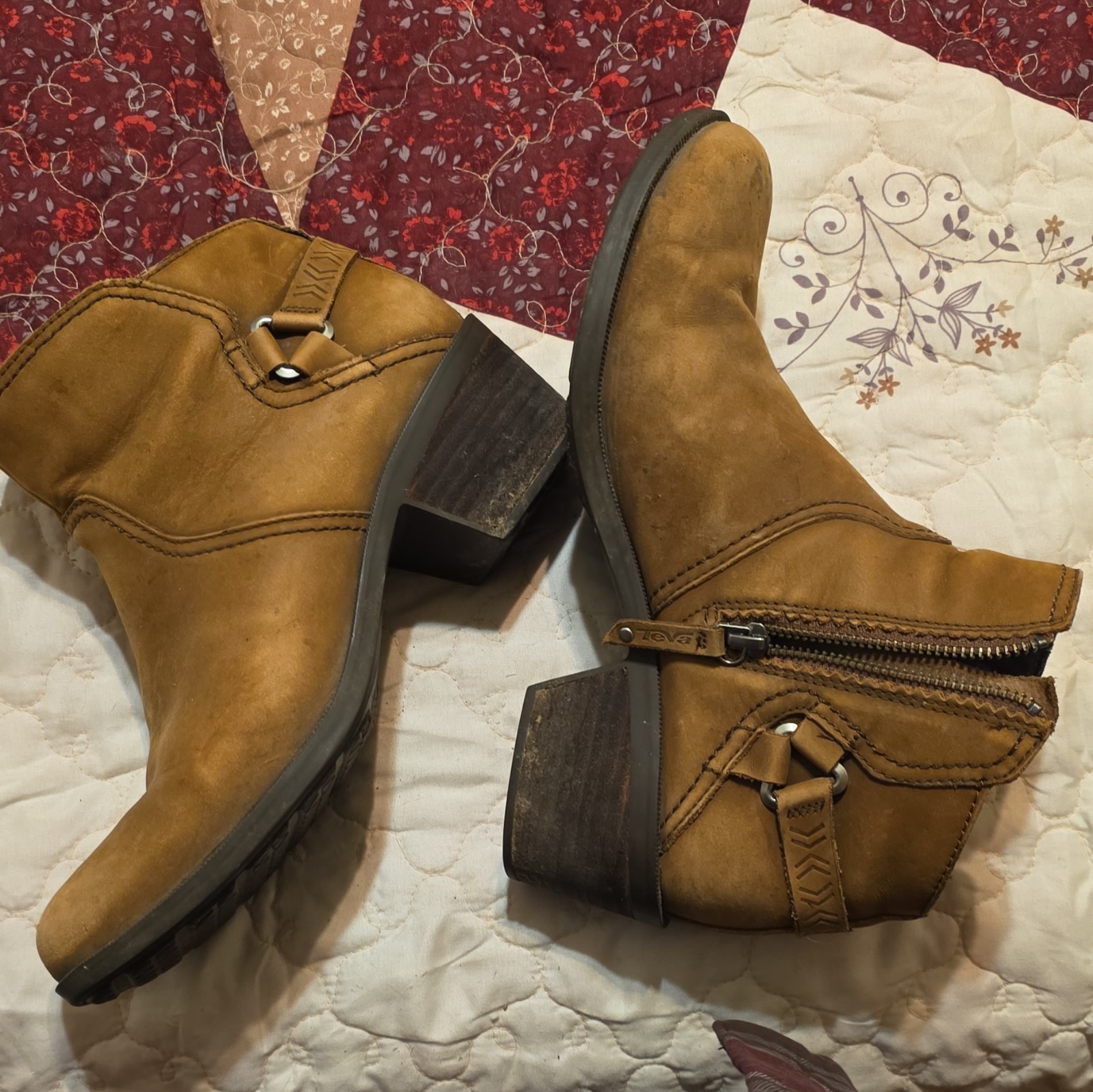 Teva Women’s Brown Leather Ankle Bootie Side Zip Round Toe Block Heel US 10
