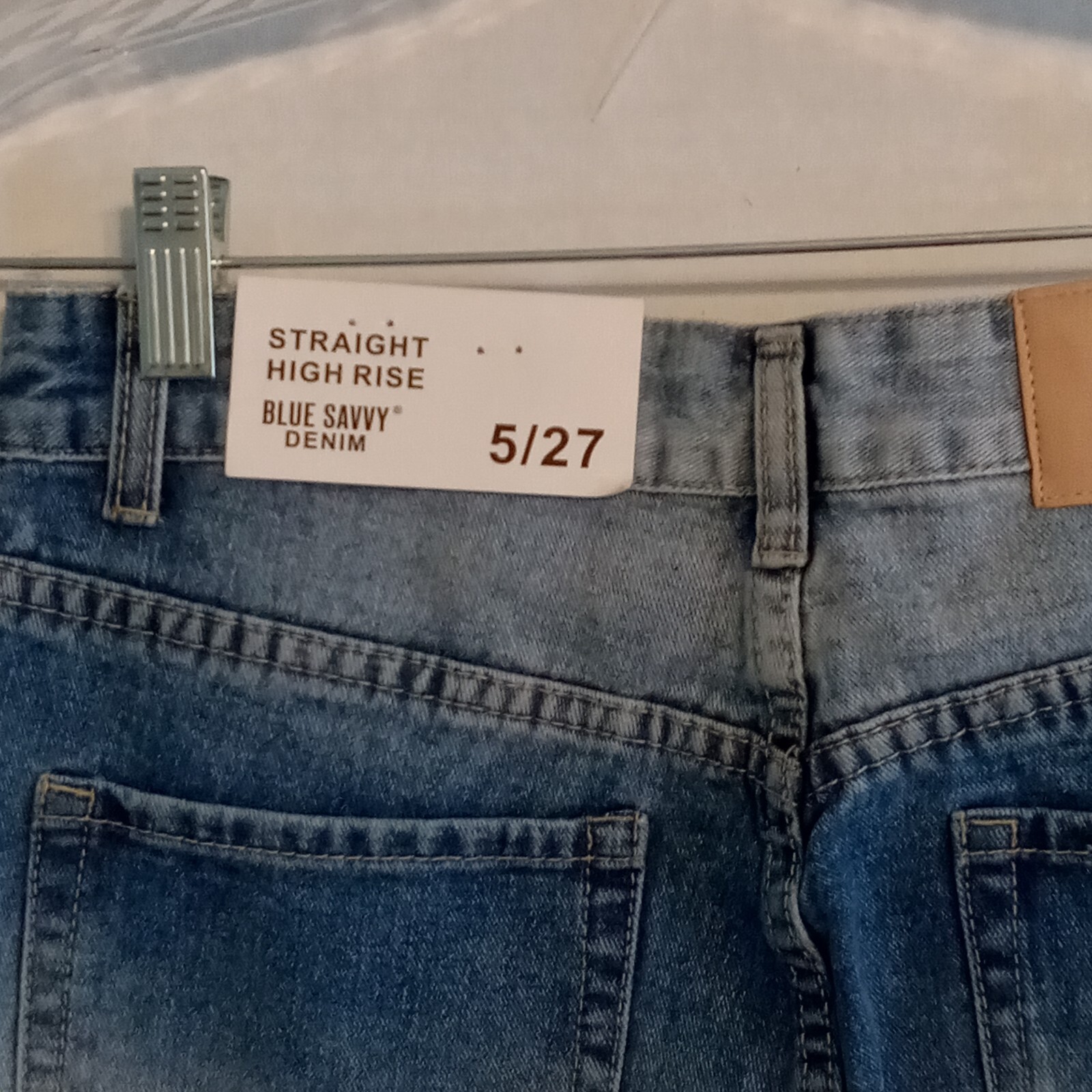 Blue Savvy Women’s Light Wash Straight Highrise Denim Mom Jeans Size 5/27