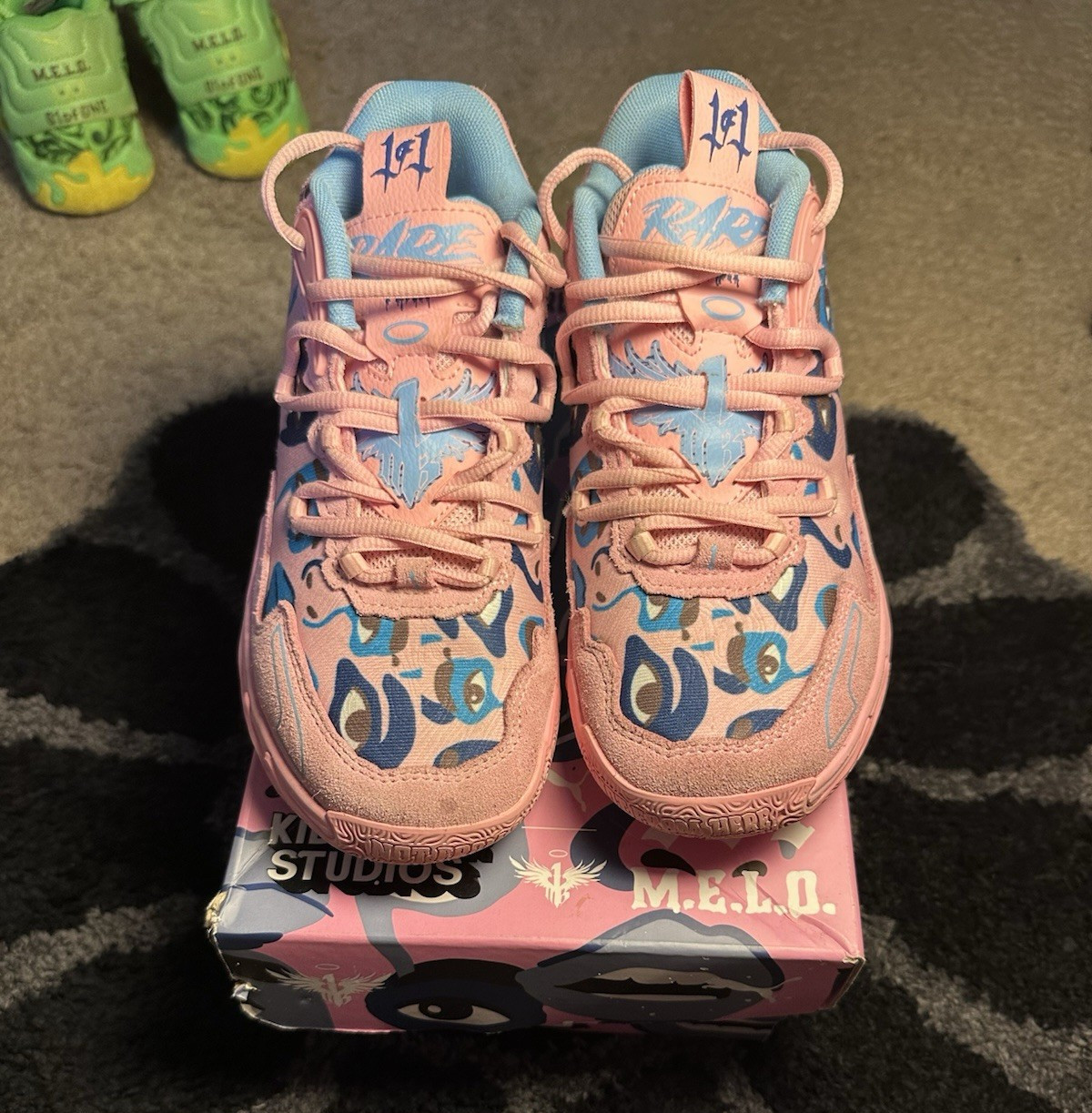 PUMA Lámelo ball Basketball Sneakers Pink/Light Blue US 4