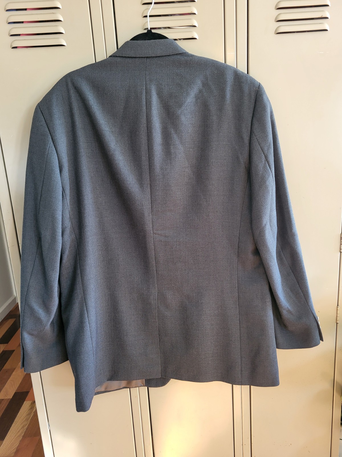 Stafford Grey blazer. Polyester/worsted Wool. Size 44L
