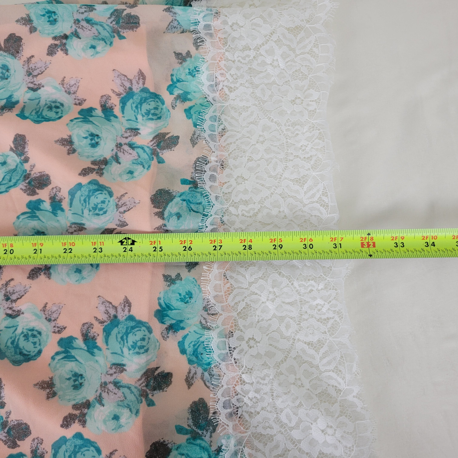 Xhilaration Shirt Womens Medium Multicolor Spaghetti Strap Top Floral Lace Trim