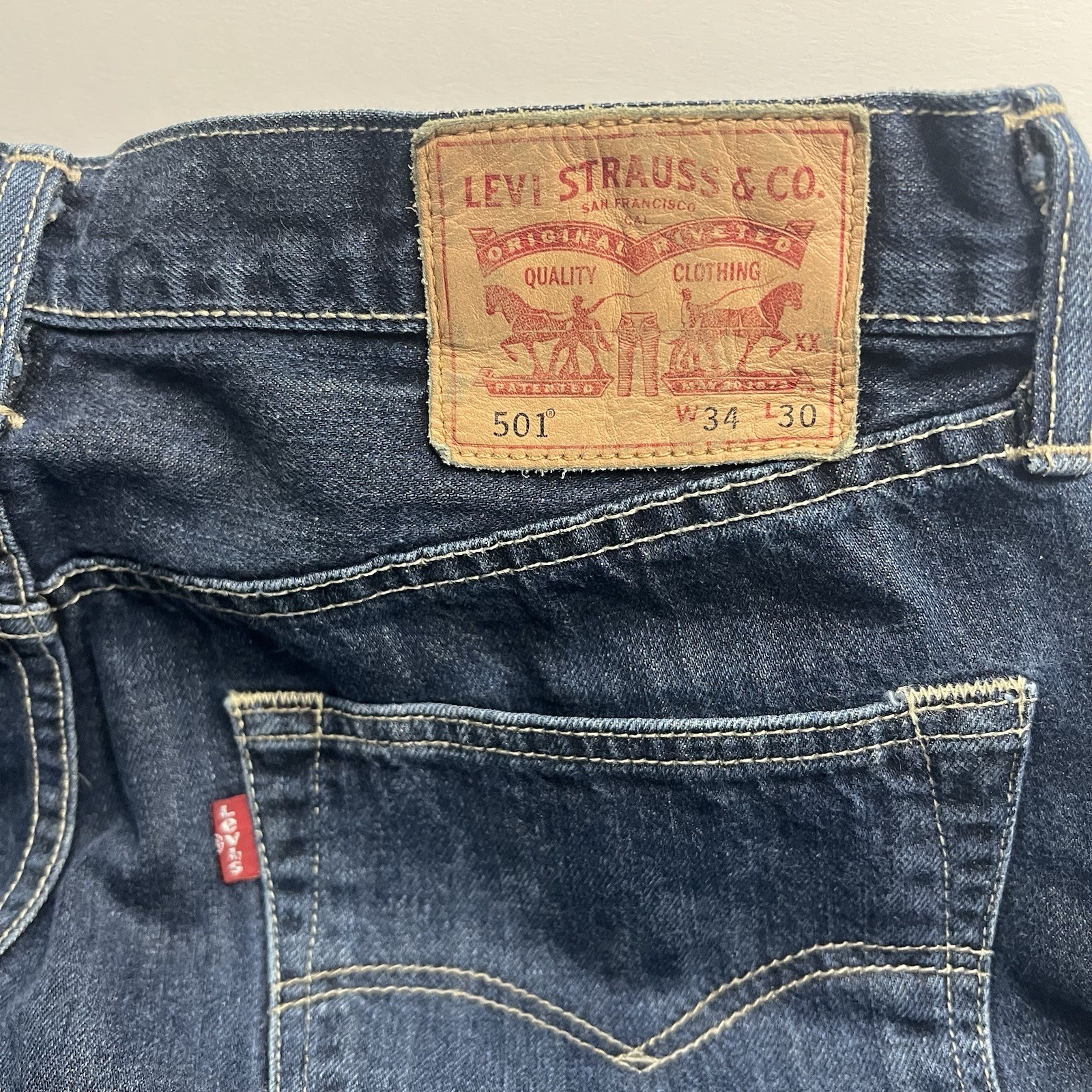 Levi’s 501 Men’s 34×30 Regular Jean Fit Dark Wash Blue Denim Button Fly