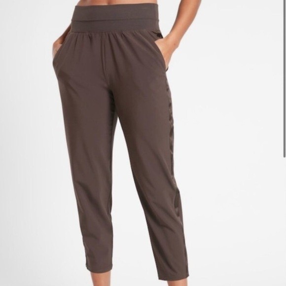 Athleta 18 Nolita Slim Tapered Crop Pant Walnut Brown #980400 Stretch