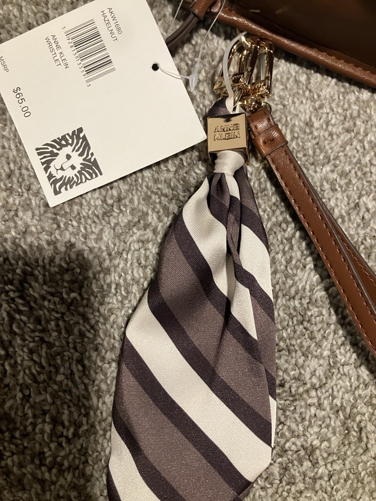 NWT ANNE KLEIN CANVAS WRISTLET CLUTCH
