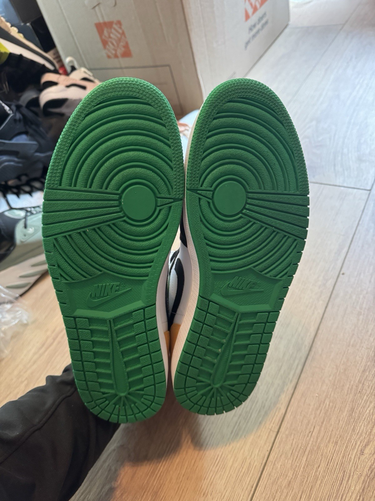 Air Jordan 1 Mid SE Oakland (2020) 12M