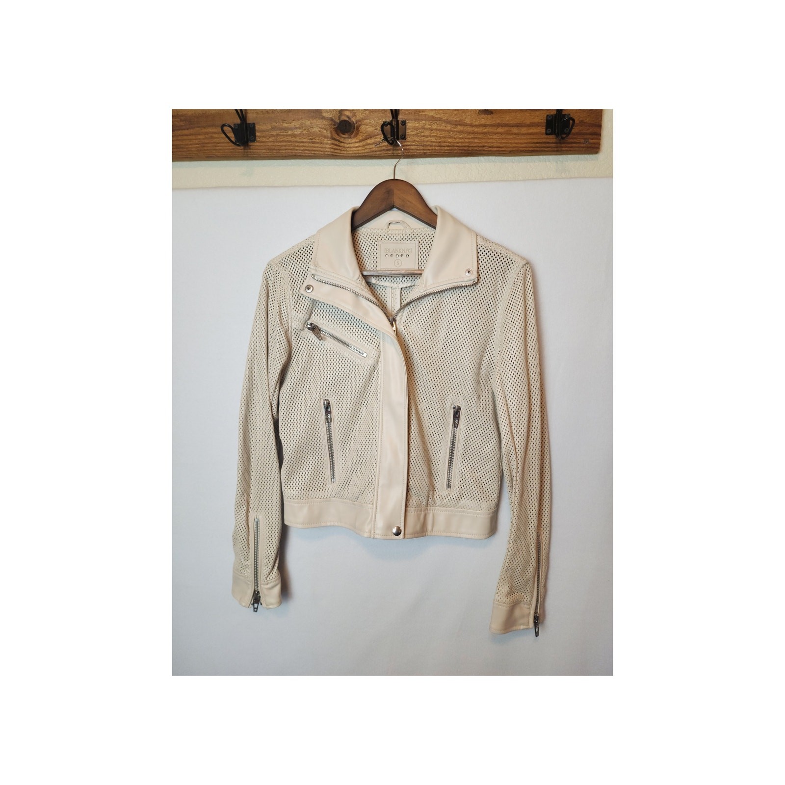 BLANKNYC Perforated Moto Jacket Women’s Small Cream Faux Leather Zip Pockets