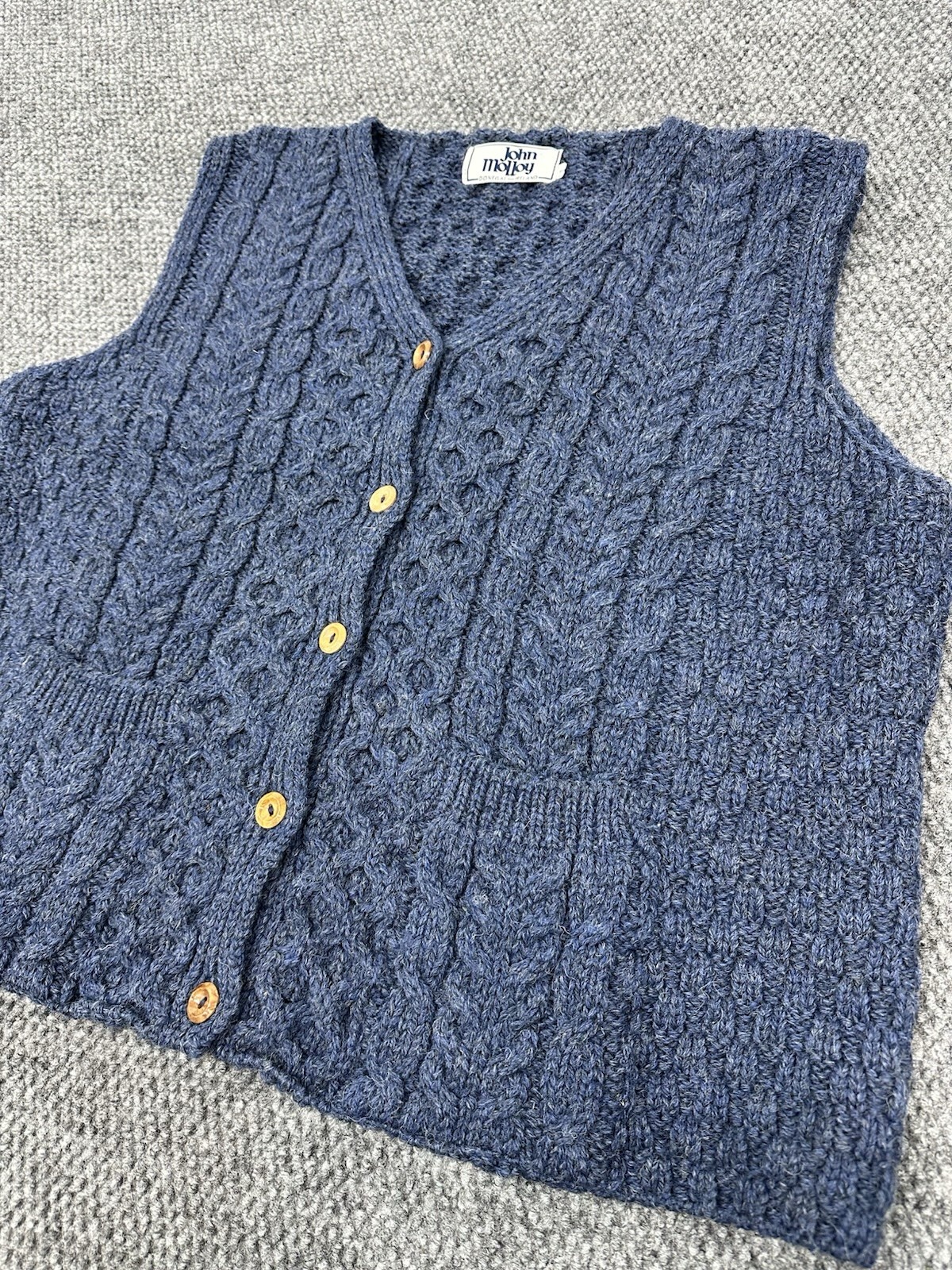 Vintage John Molloy Donegal Ireland Mens Large 100% Wool Cable Knit Sweater Vest