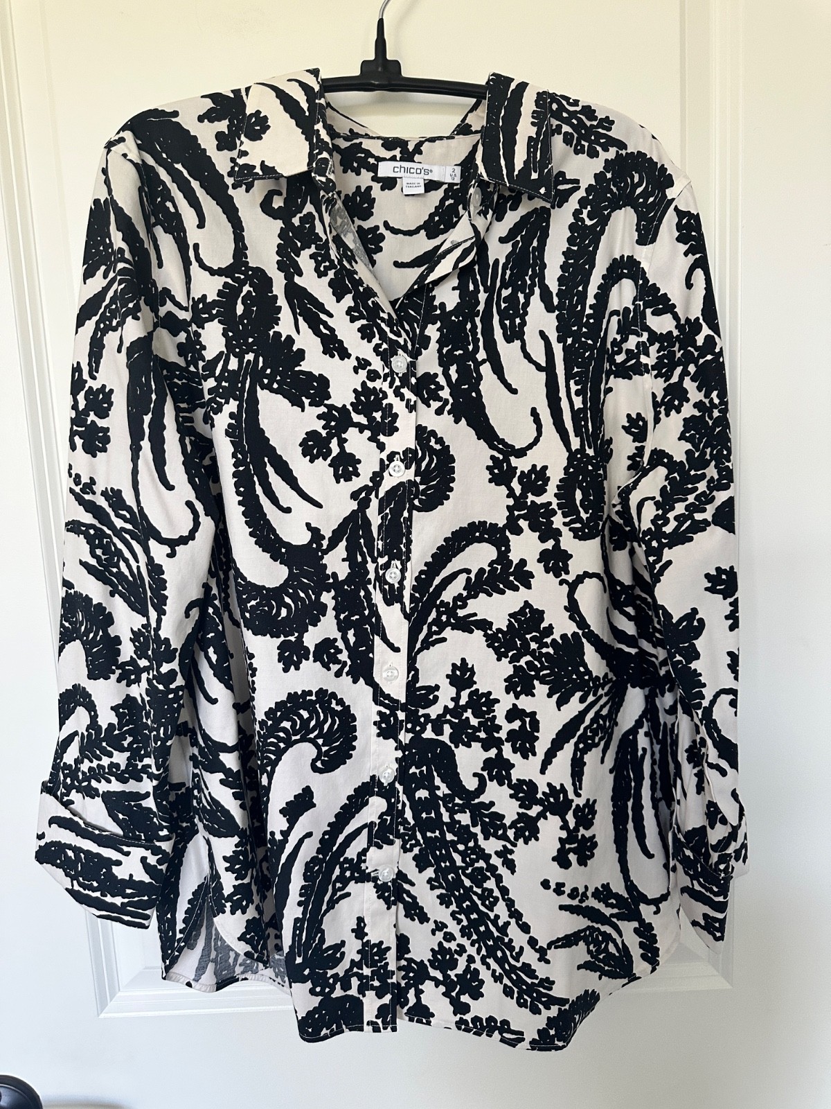 Chico’s No-Iron Button-Down Shirt Black Cream Floral Chico’s 2 (Large / US 12)
