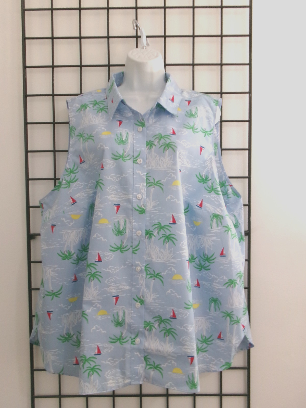 LANDS’ END 🌸SIZE 24 W / 53″ BUST==BLUE SAILBOAT, PALM PRINT / SLEEVELESS BLOUSE