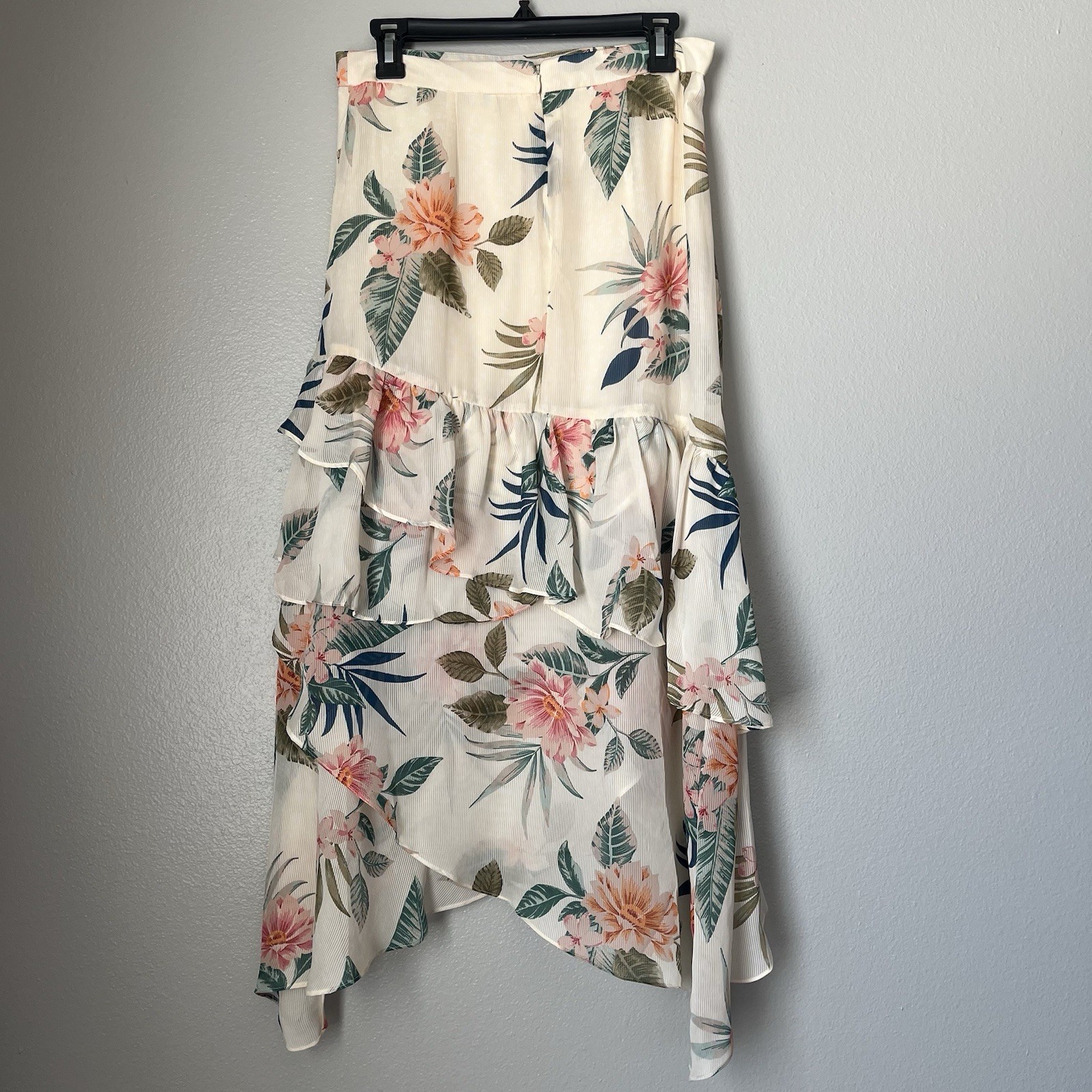 Guess Maritza Floral Tropical Print Asymmetrical Hem Ruffle Skirt sz Medium