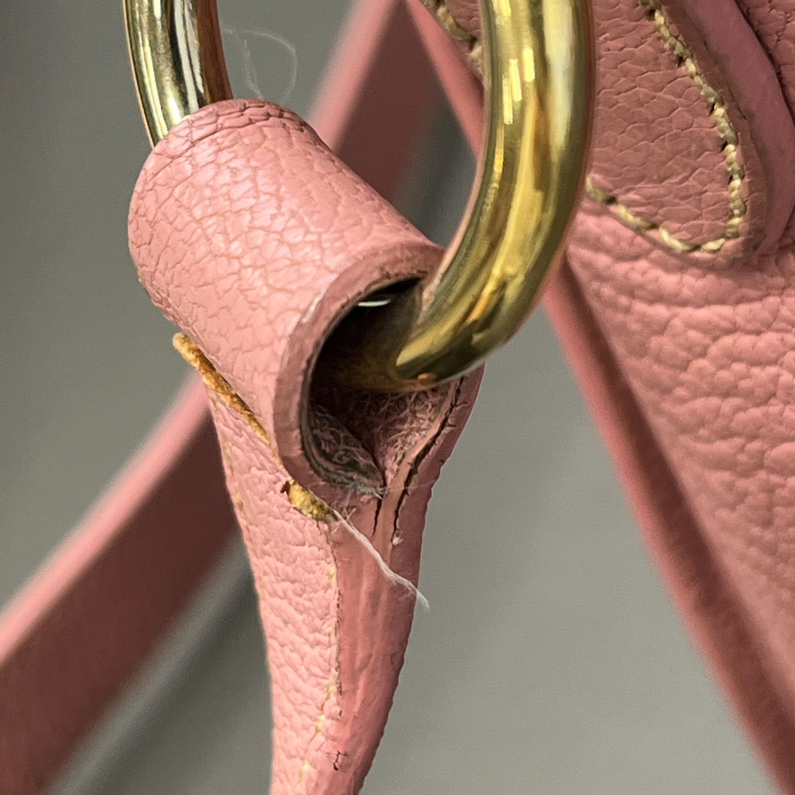 Authentic Miu Miu Top Handle Messenger Bag Pebbled Leather Messenger Bag Pink