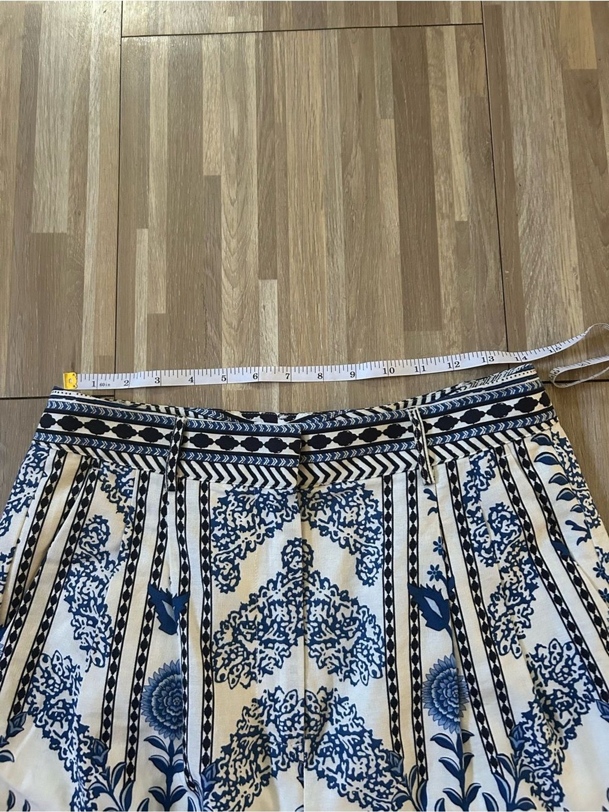 A Loves A Blue & White Floral Size 8 Linen/Cotton Blend High Rise Shorts Lined