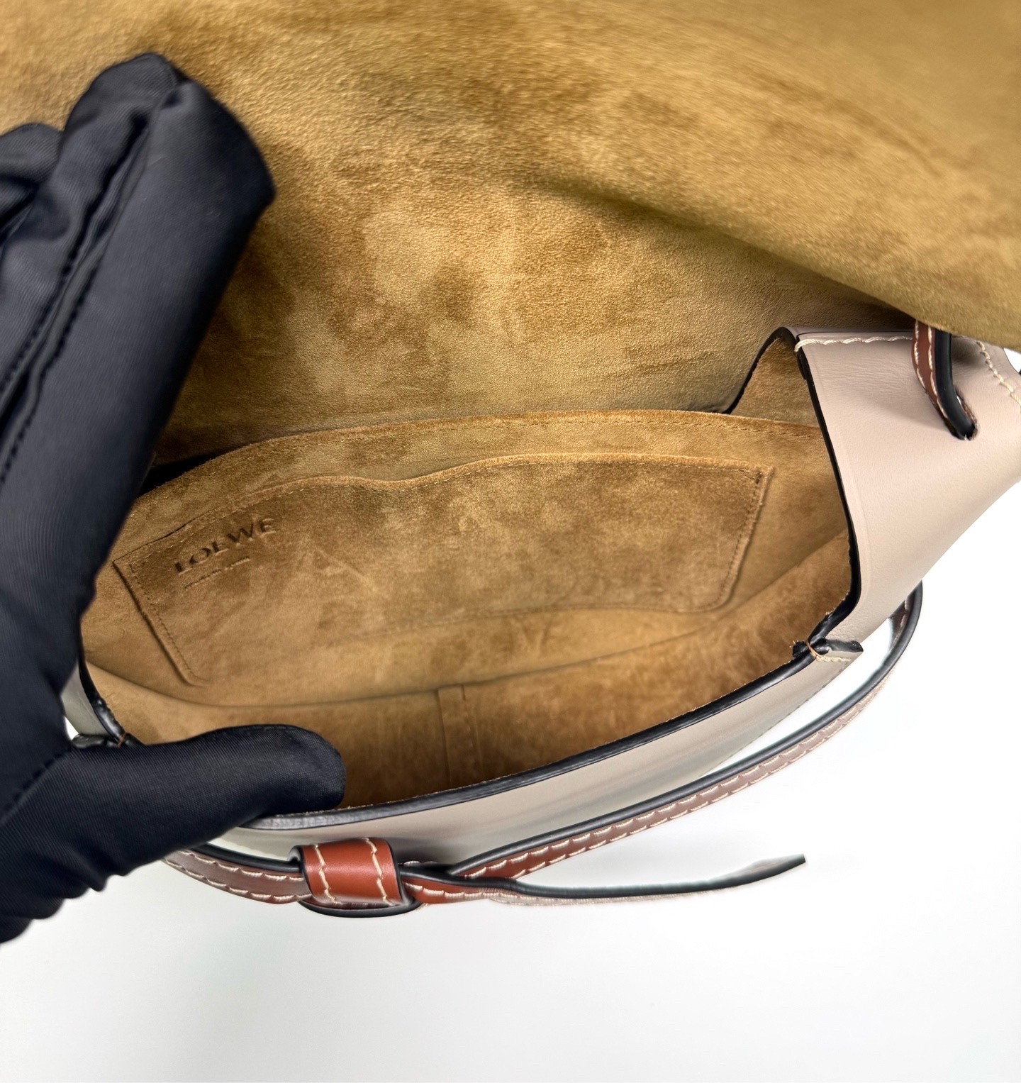 Loewe Pre-Owned Authentic Saddle Bag Caramel Free Tracked Shipping