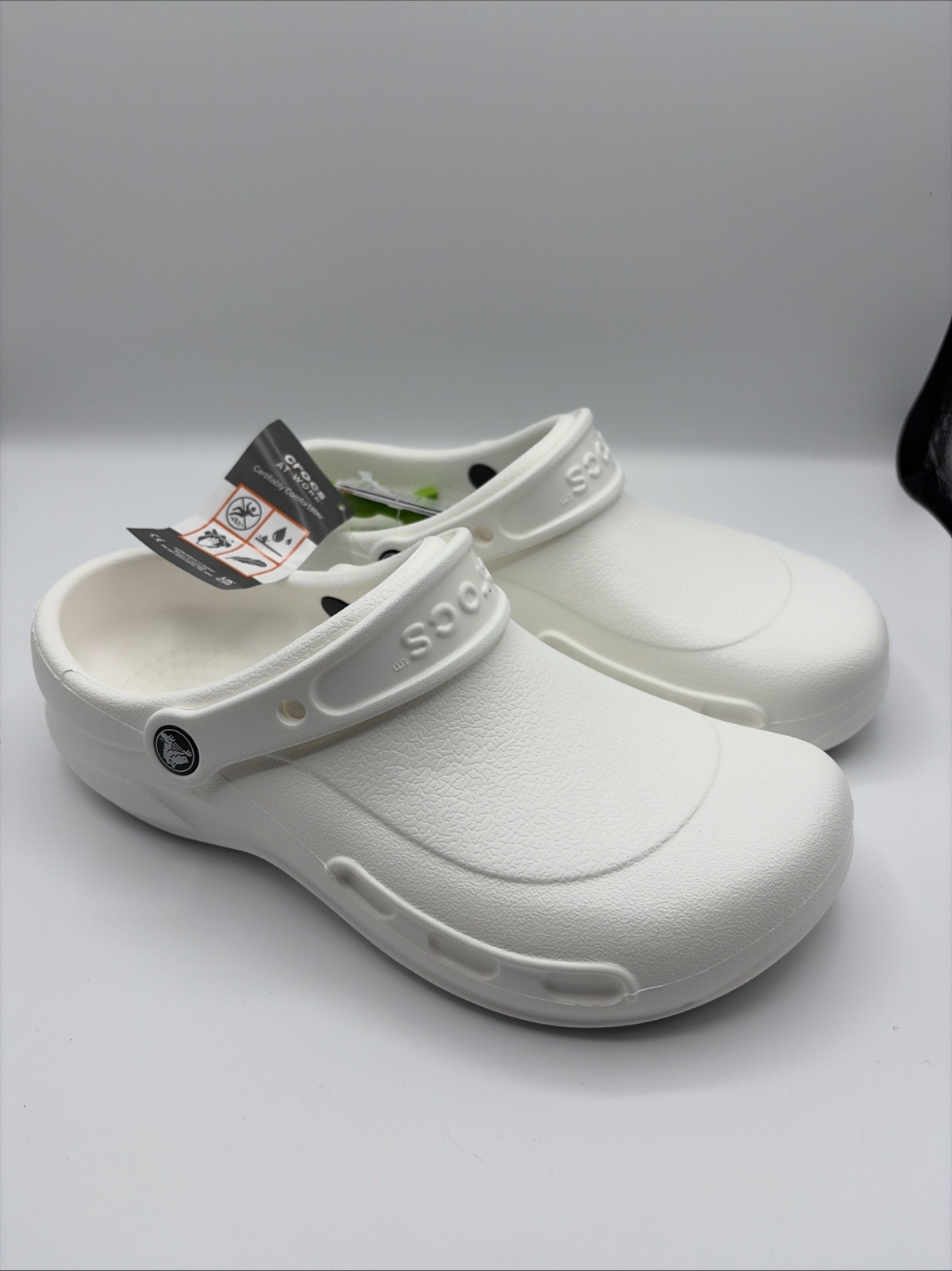 Crocs at Work Unisex Bistro Slip Resistant Clog Comfort White Clogs M7 W9 NWT