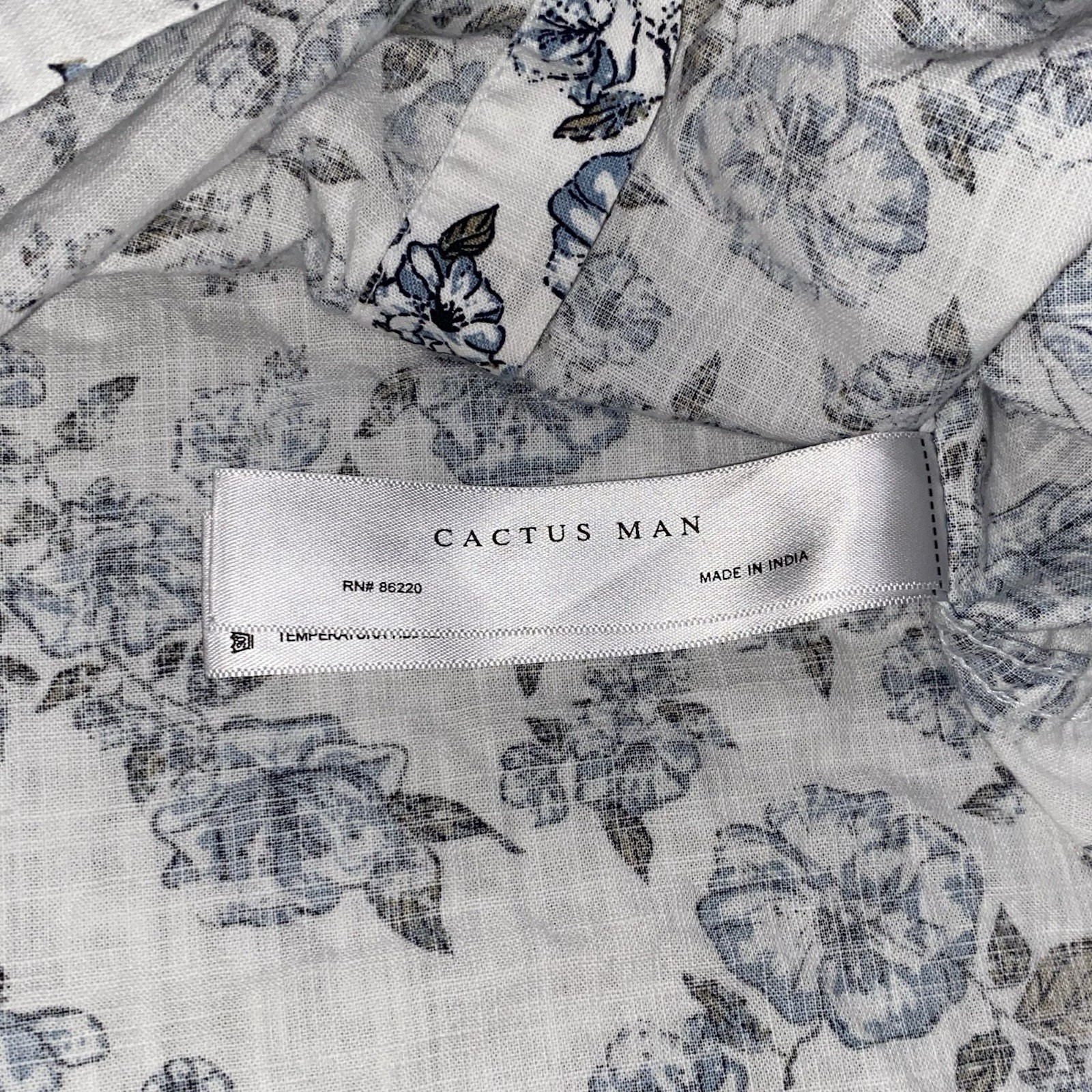 Cactus Man Ricky Singh Button Down Shirt Men’s L White Blue Floral Aloha Beach