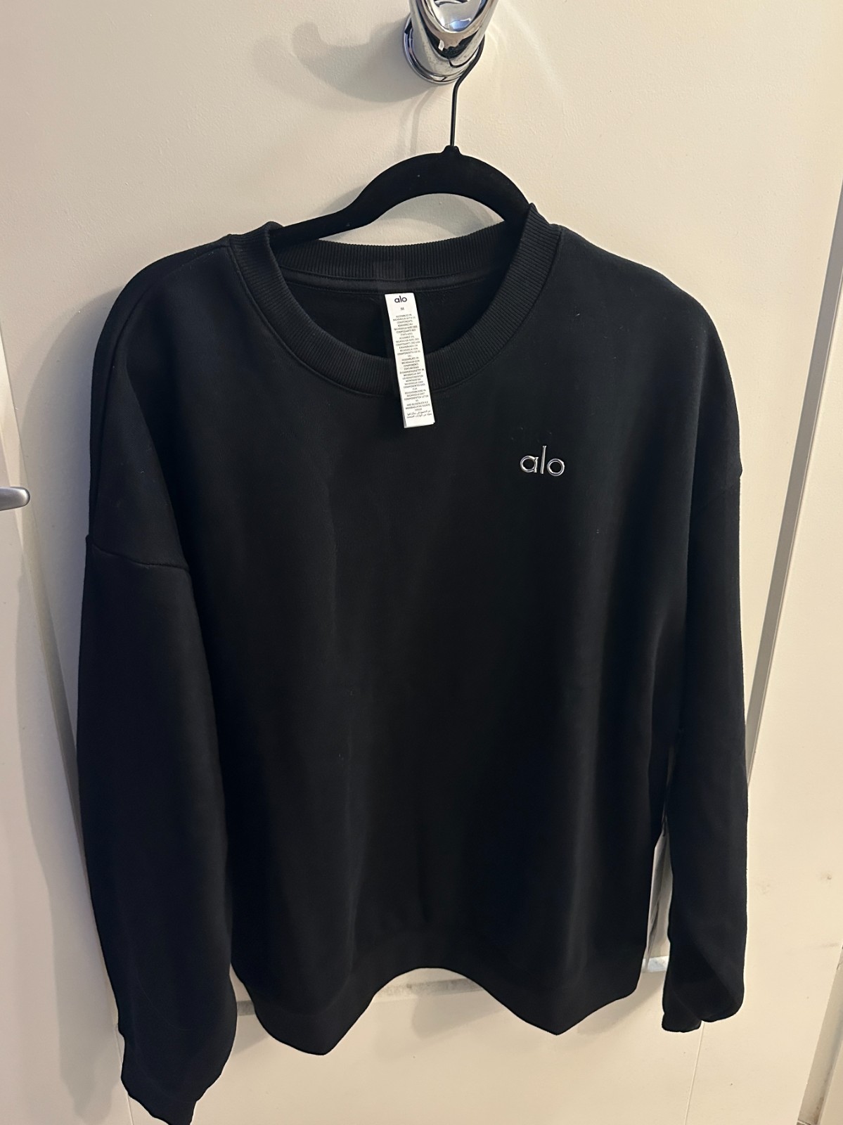 [BRAND NEW!] Alo Accolade Crew Neck Black (Size M)