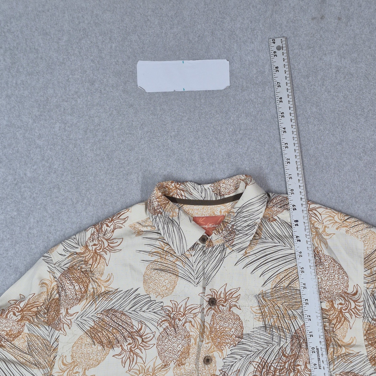 Tommy Bahama Men Button Up Shirt L Beige Pineapple Print 100% Silk Hawaiian