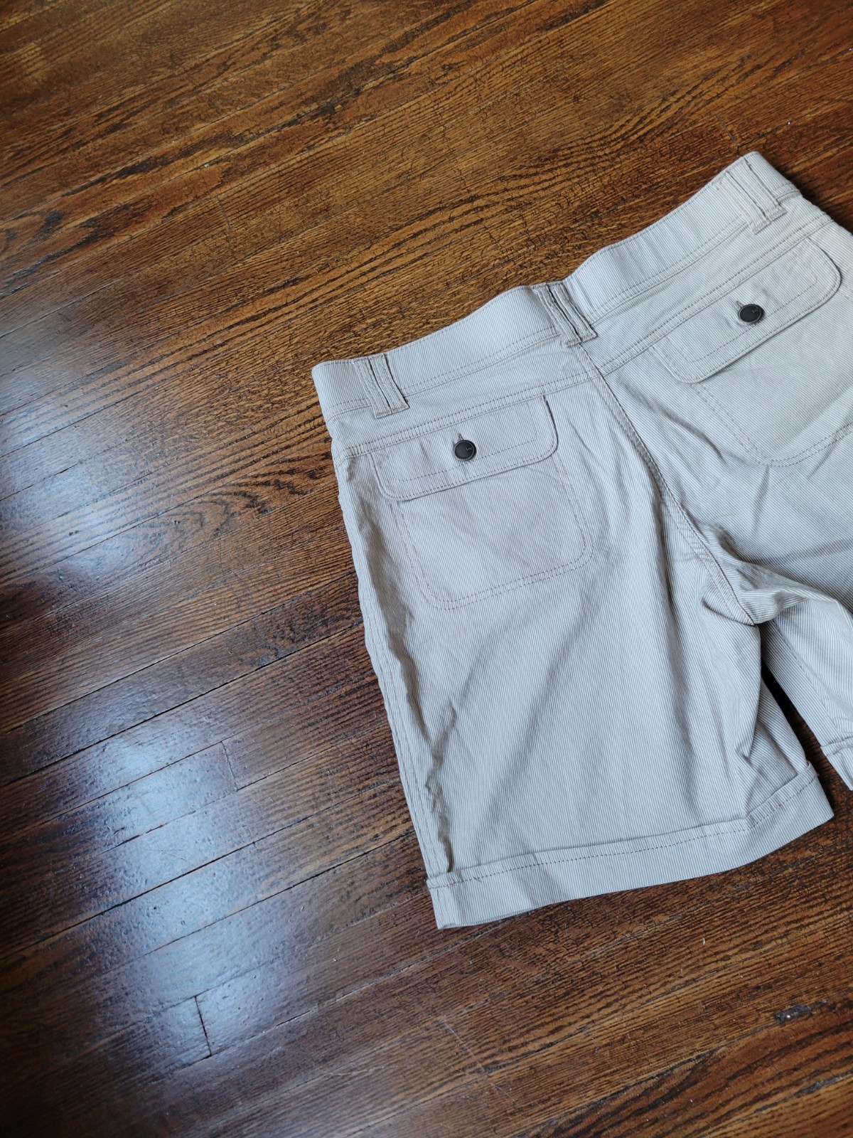Lee Womens Walk Shorts Beige Stripe Stretch High Rise Comfort Waistband Size 8 M