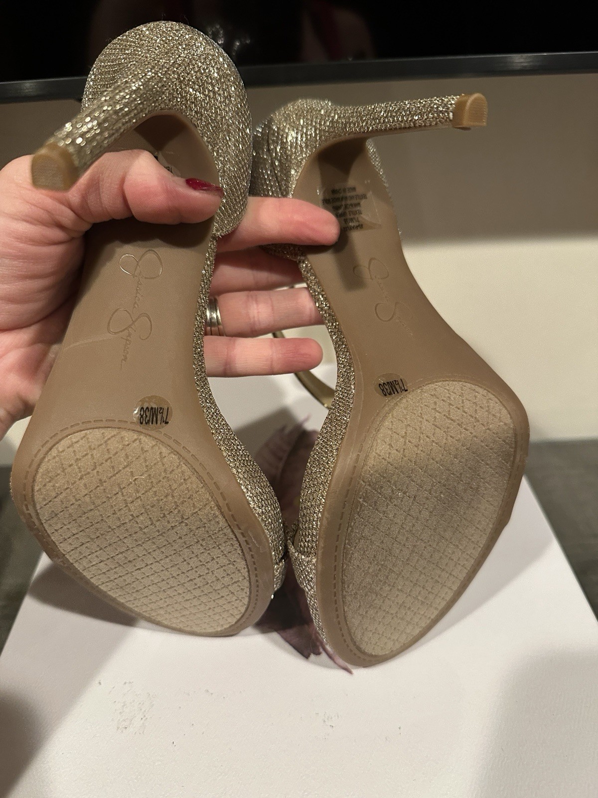 Jessica Simpson Gold Glitter Strappy Heels Women’s Size 7.5 M Open Toe Elegant