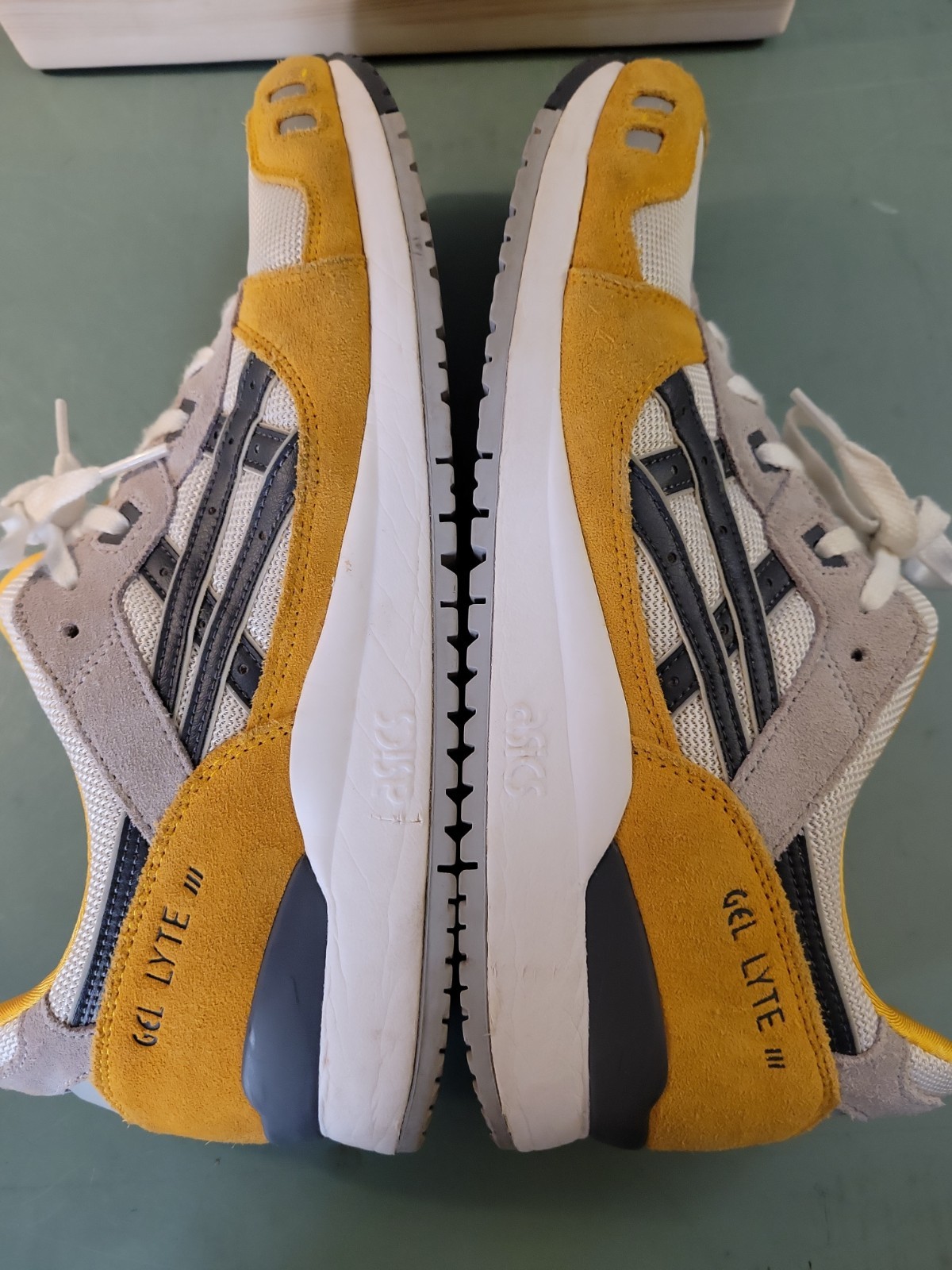 ASICS Gel Lyte III 3 OG Sunflower Premium Sneakers Mens Size 11