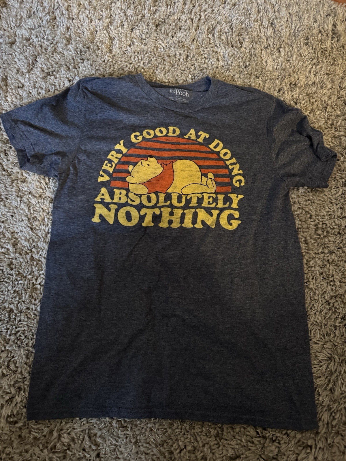 Disney Winnie the Pooh Good at Nothing Mens Classic Vintage T-Shirt Size Medium