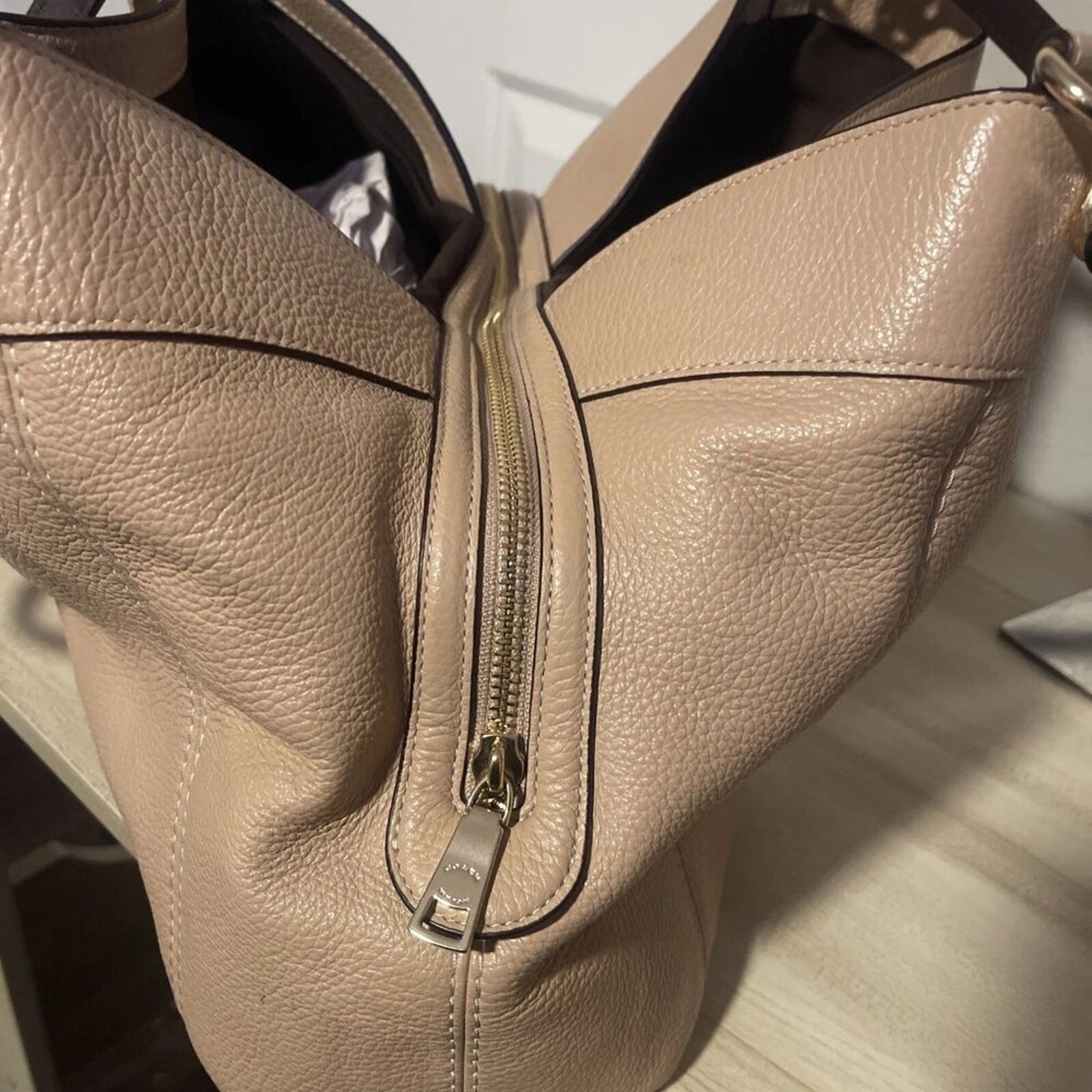 COACH LEXI LEATHER SHOULDER Bag Color Beechwood