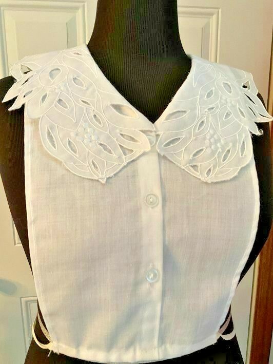 Fashion Front Women’s Collar Bib Front and Back White Poly Blend