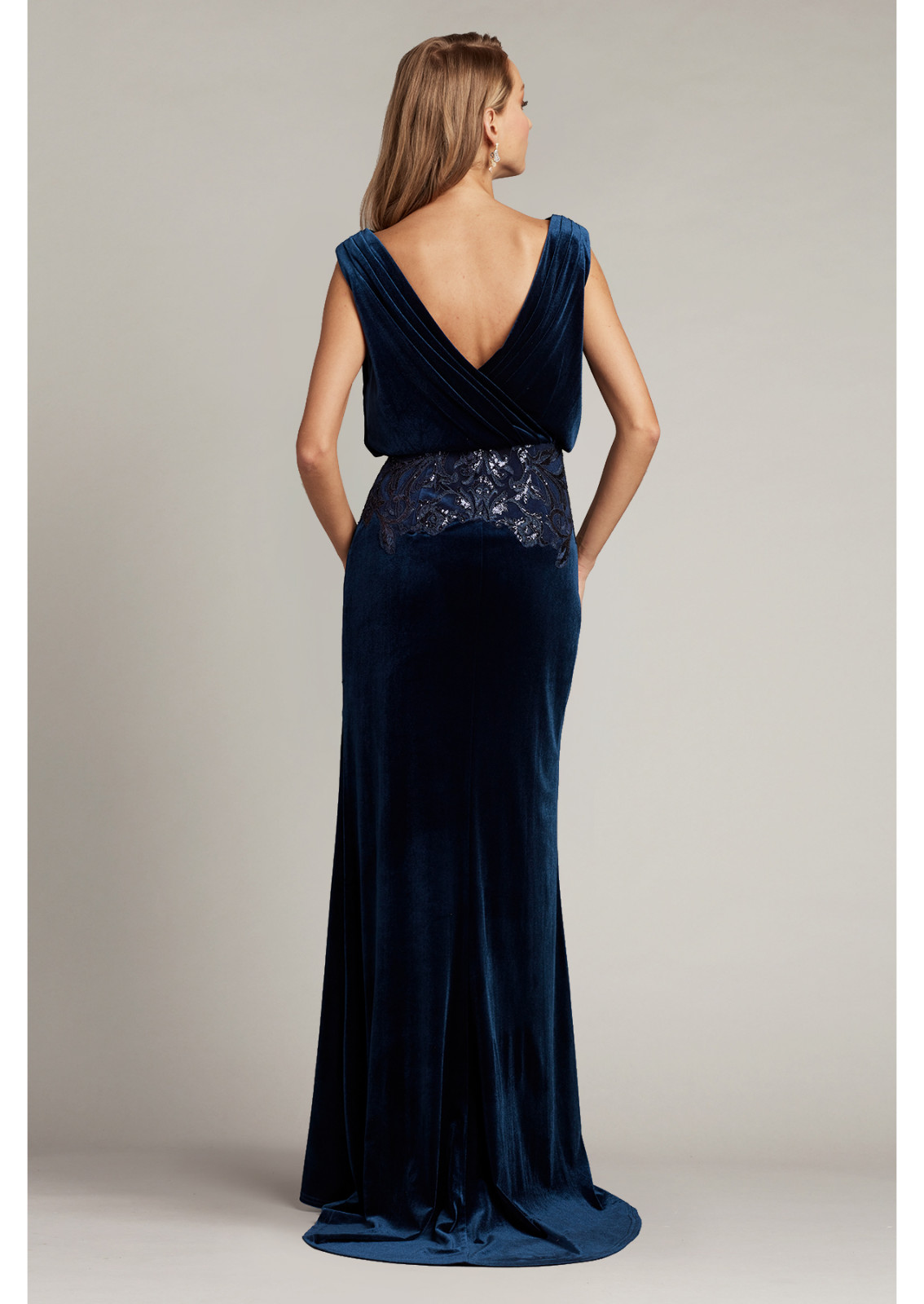 Tadashi Shoji Dunstan Back Drape Gown BAL20043L-NAVY Size 10 $669 NWT