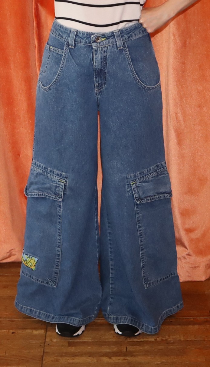 JNCO “GirlyStuff” Lishuz Vintage Jeans Size 7 #1253 – 36″ Leg Opening EXRARE