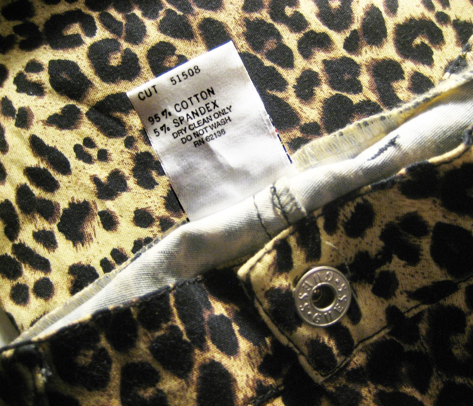 VTG GUESS JEANS USA CLASSIC LEOPARD PRINT TROUSER JEANS LT STRETCH SEXY LNC 32