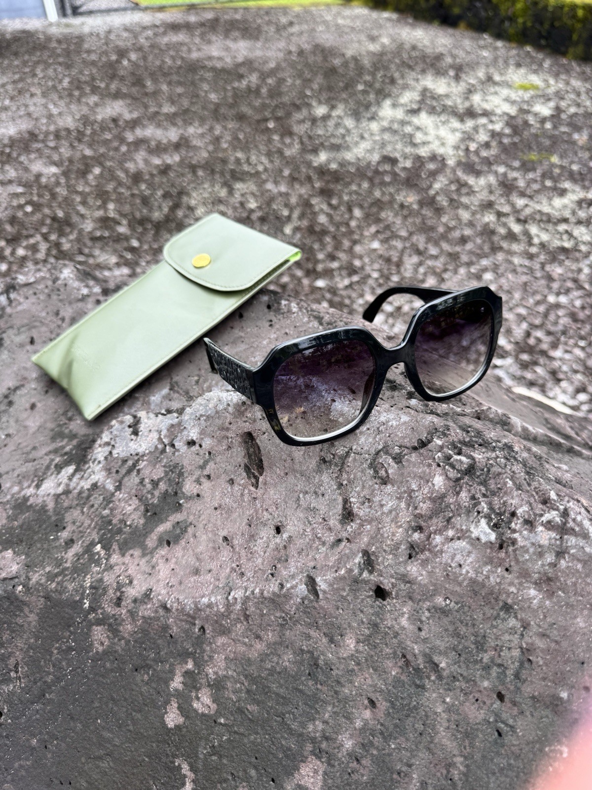 Longchamp LO690S Black Oversized Square Sunglasses Made in Italy case 54□21 140