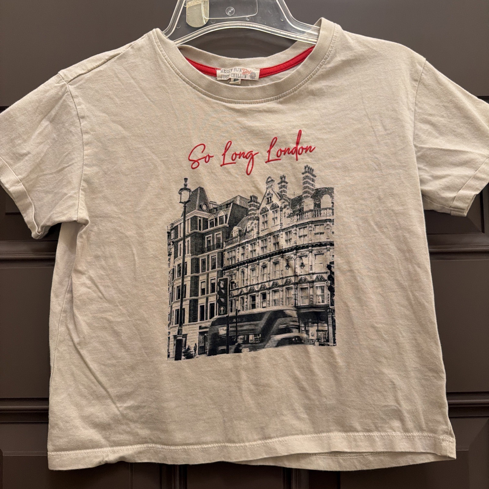Messy Bun Girl Just Chillin So Long London Shirt 12 Girls Cropped