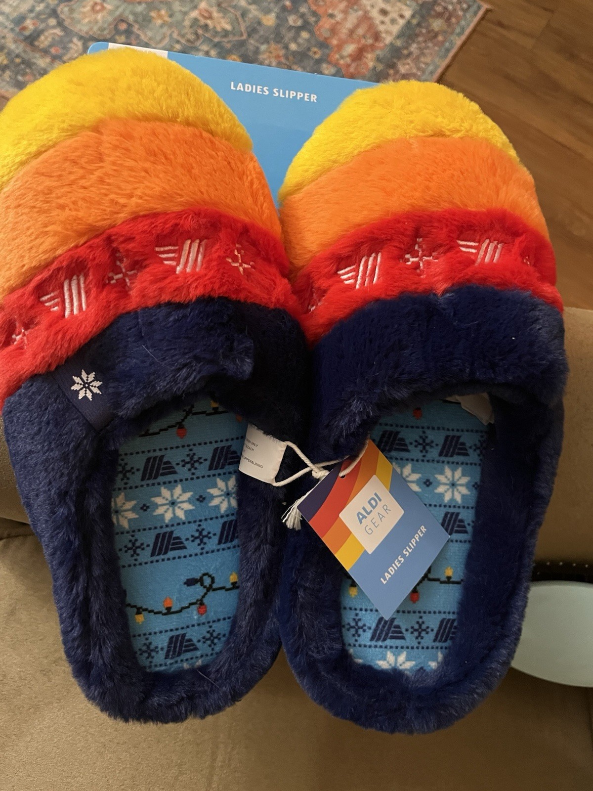 NEW Aldi Gear Ladies Slippers SIZE 9/10 Womens Navy Blue Logo