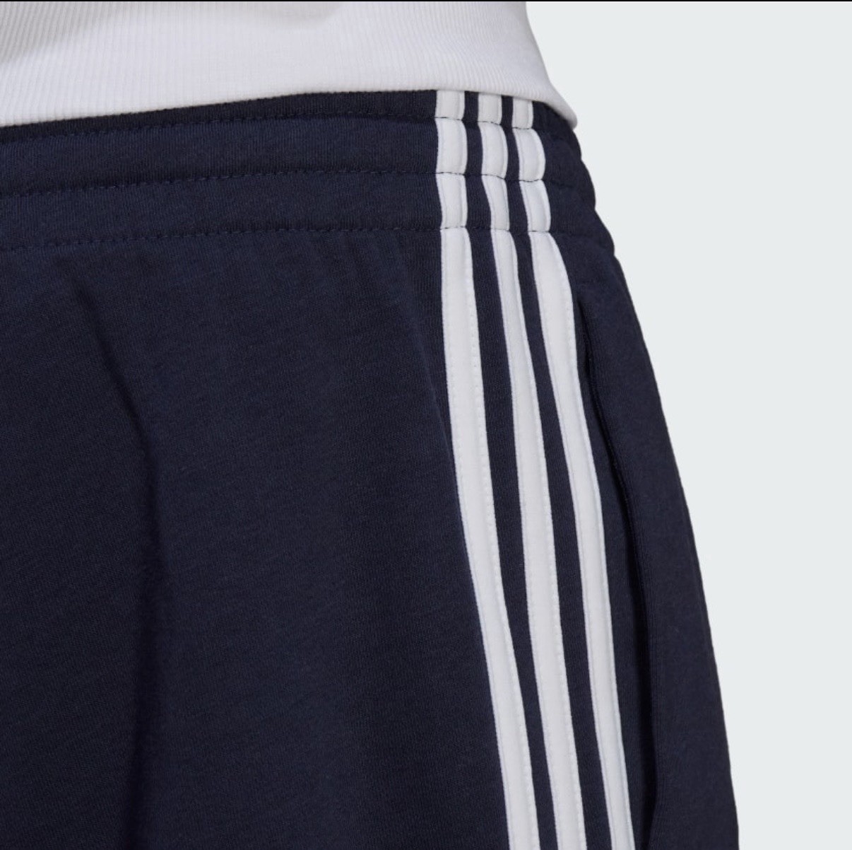 ESSENTIALS FRENCH TERRY 3-STRIPES SHORTS. MEDIUM
