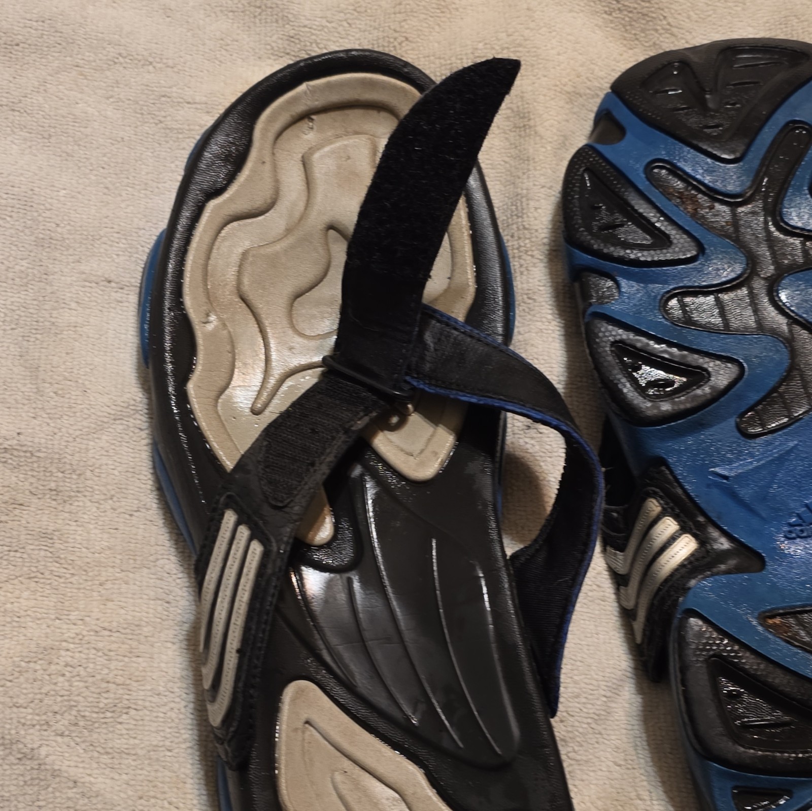 adidas Men’s Thong Sandals Hook & Loop Adjustable Strap Black/Blue/Beige US 11