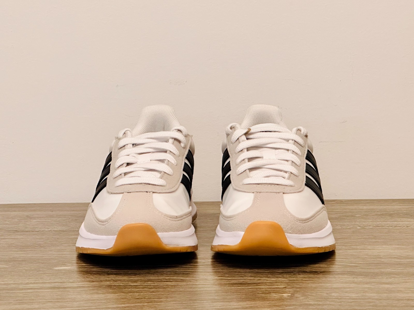 Adidas Run 70s 2.0 – White Black Grey 5.5Y / 6.5W New JI2266