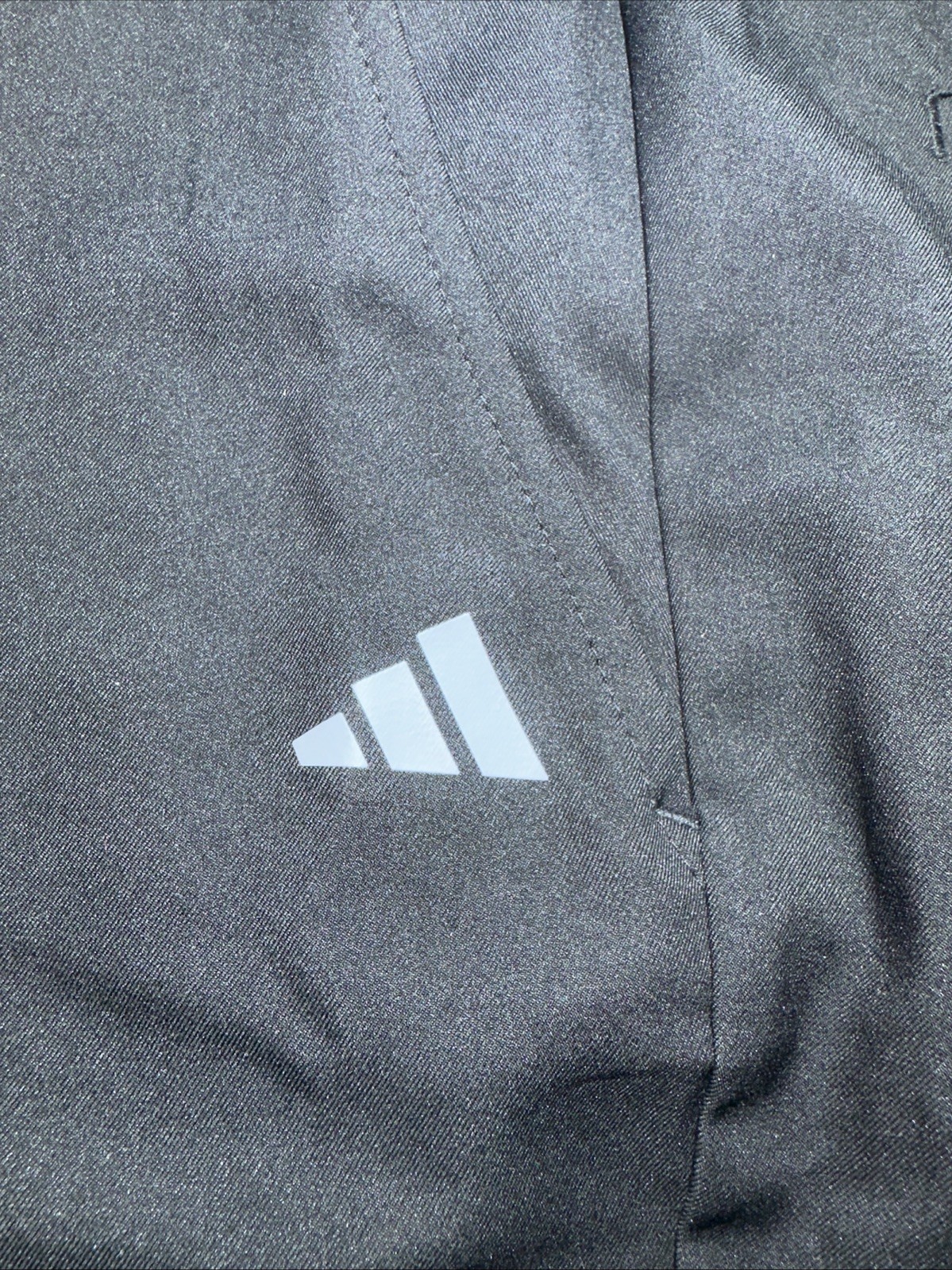 NEW Men’s Adidas Size 38 Black Flat Front Golf Shorts 9″ Inseam